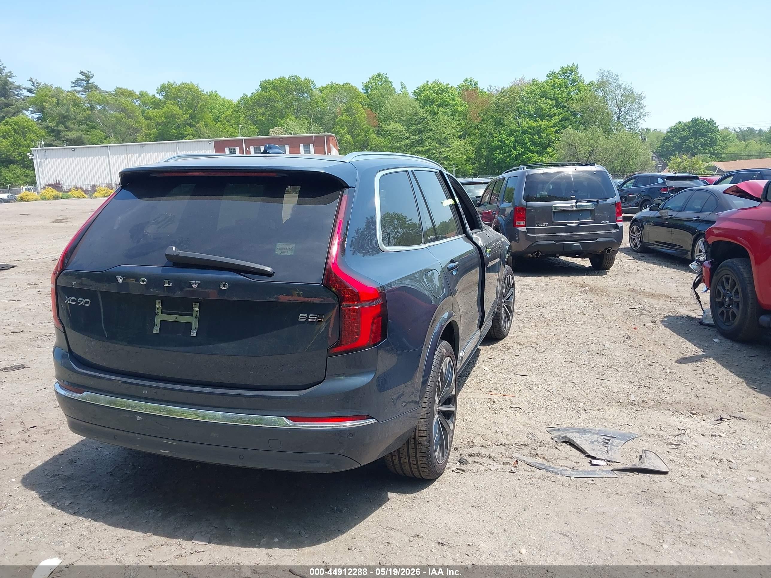 2025 Volvo Xc90 B5 Core Light Blue vin: YV4M12PA6S1378407