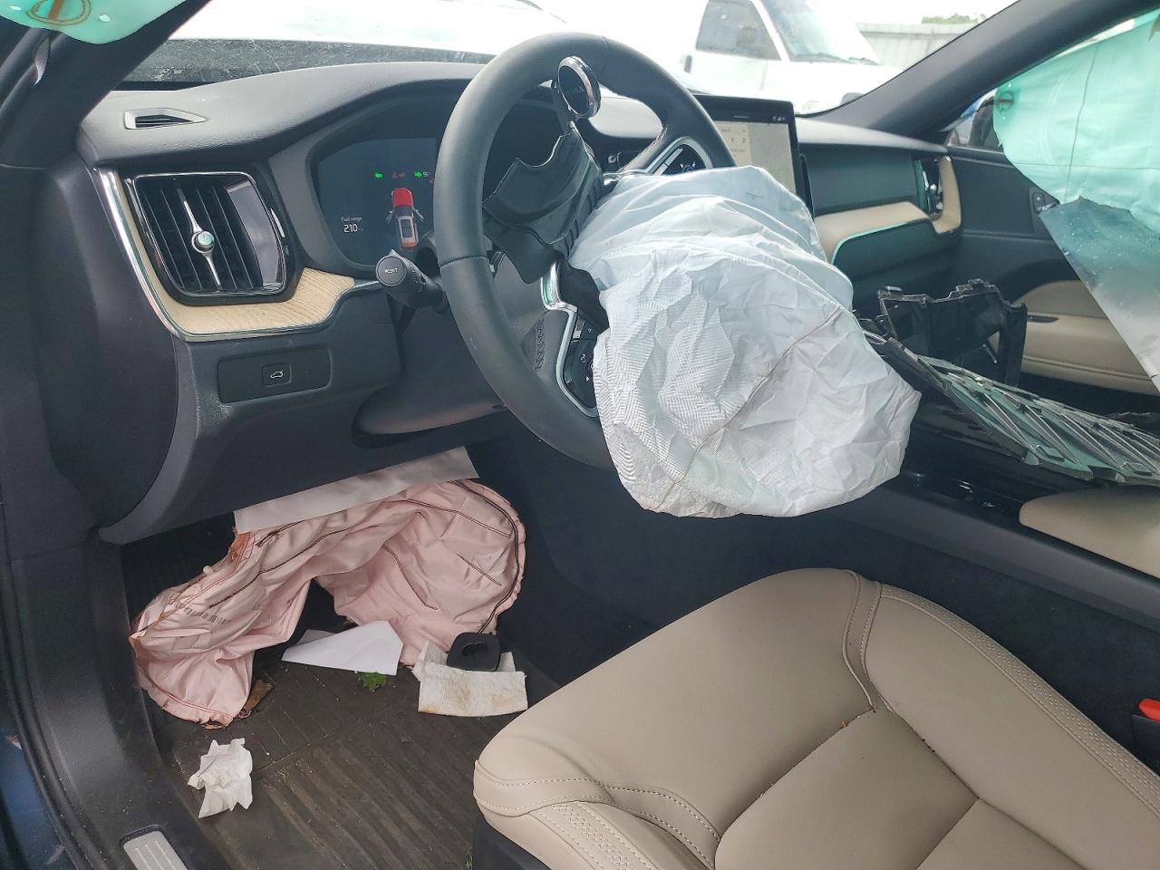 2026 Volvo Xc60 Plus Синий vin: YV4M12RC1T1325355