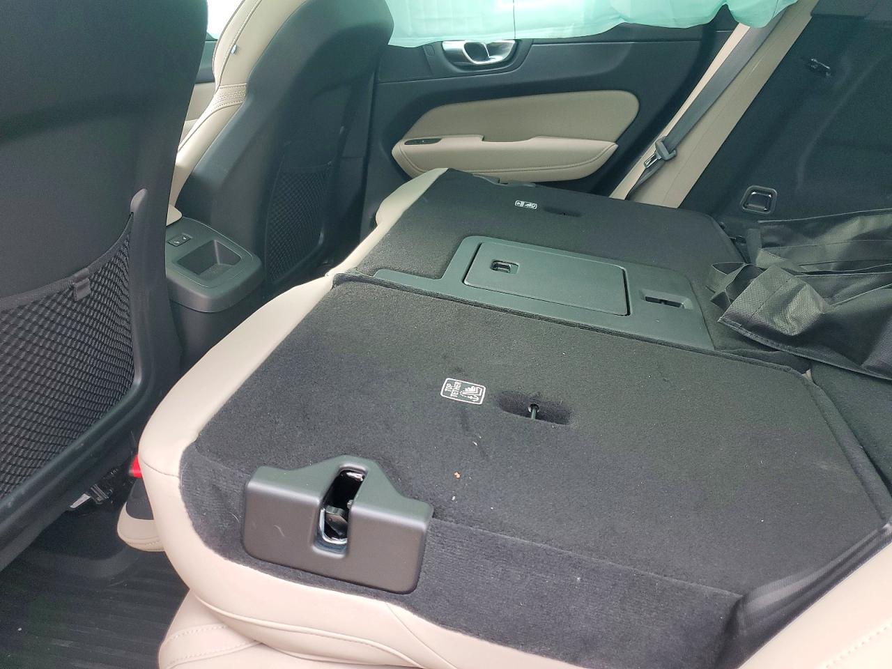 2026 Volvo Xc60 Plus Синий vin: YV4M12RC1T1325355