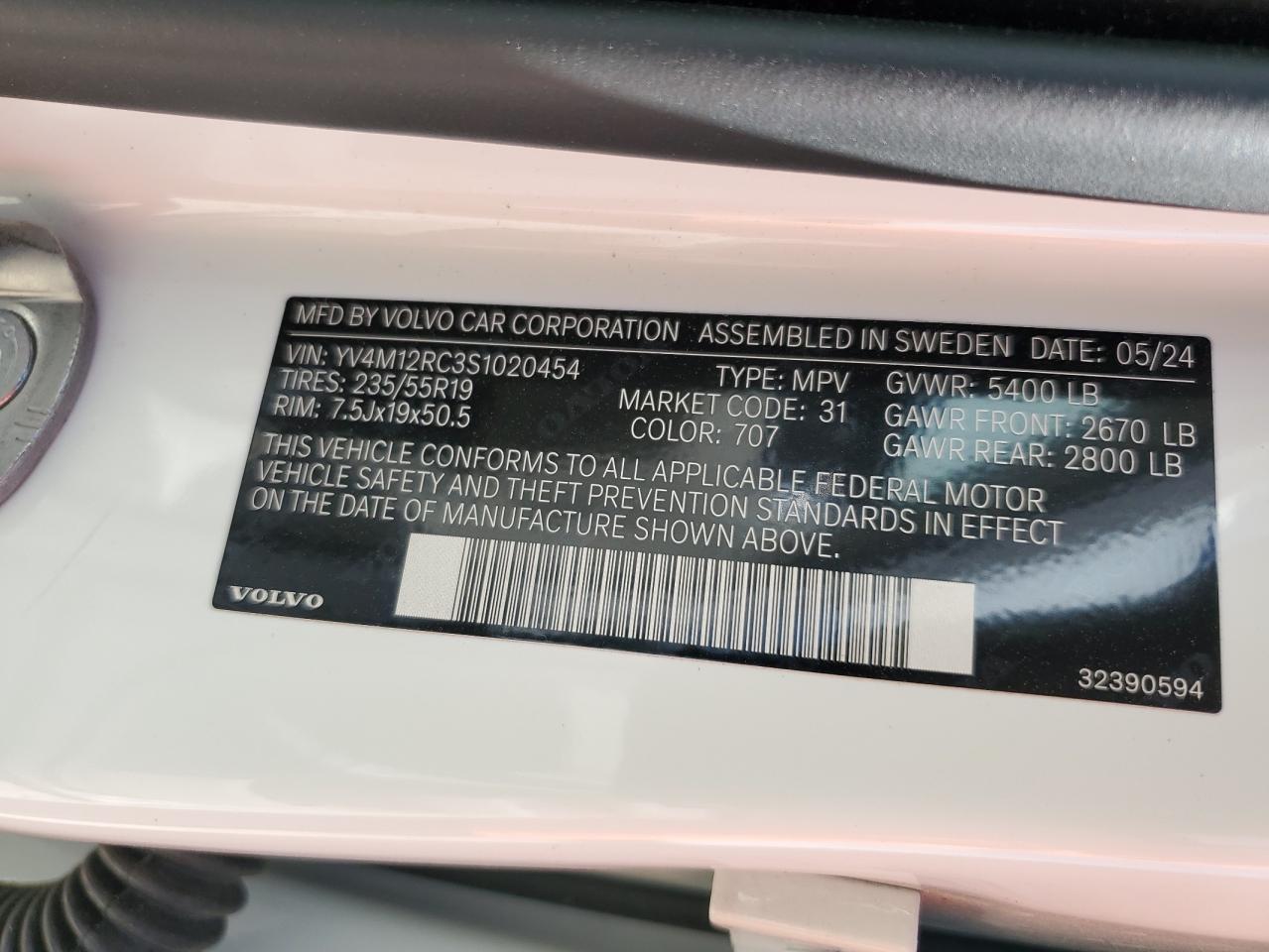 2025 Volvo Xc60 Plus White vin: YV4M12RC3S1020454