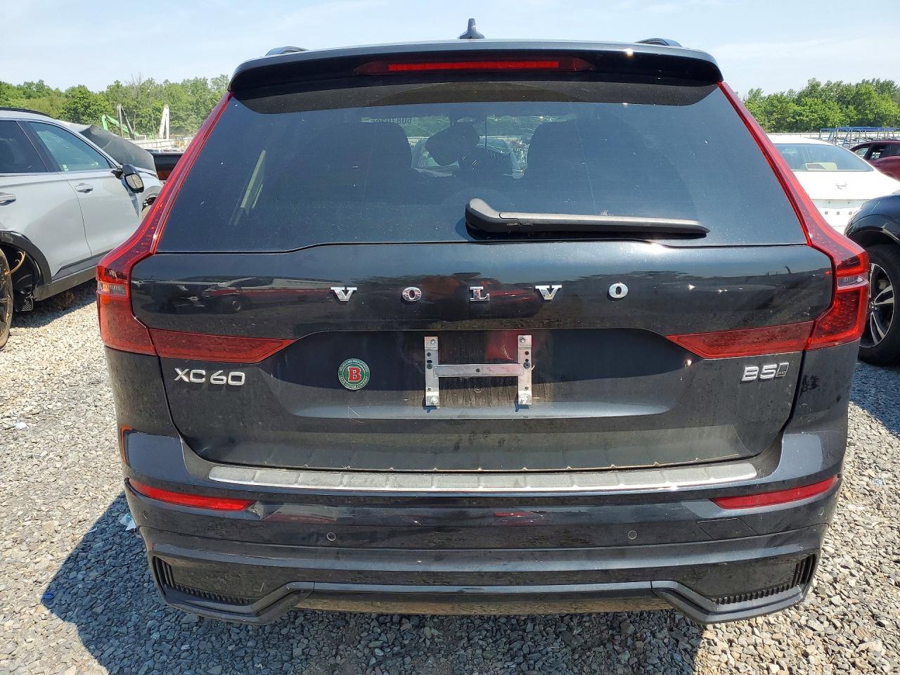 2026 Volvo Xc60 Plus Black vin: YV4M12RC8T1359809