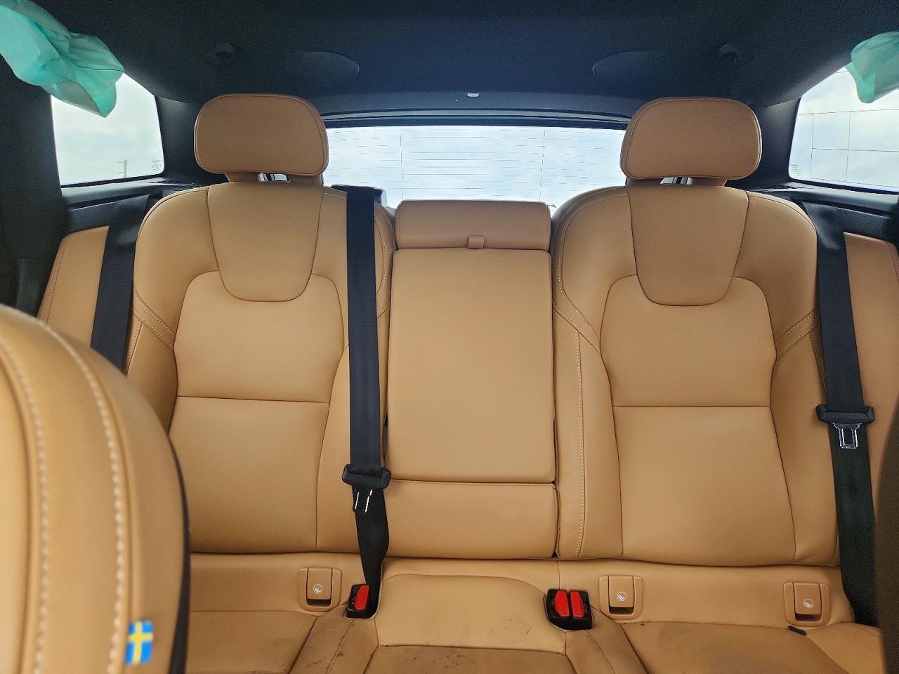 2025 Volvo Xc60 Ultra Черный vin: YV4M12RM3S1098340