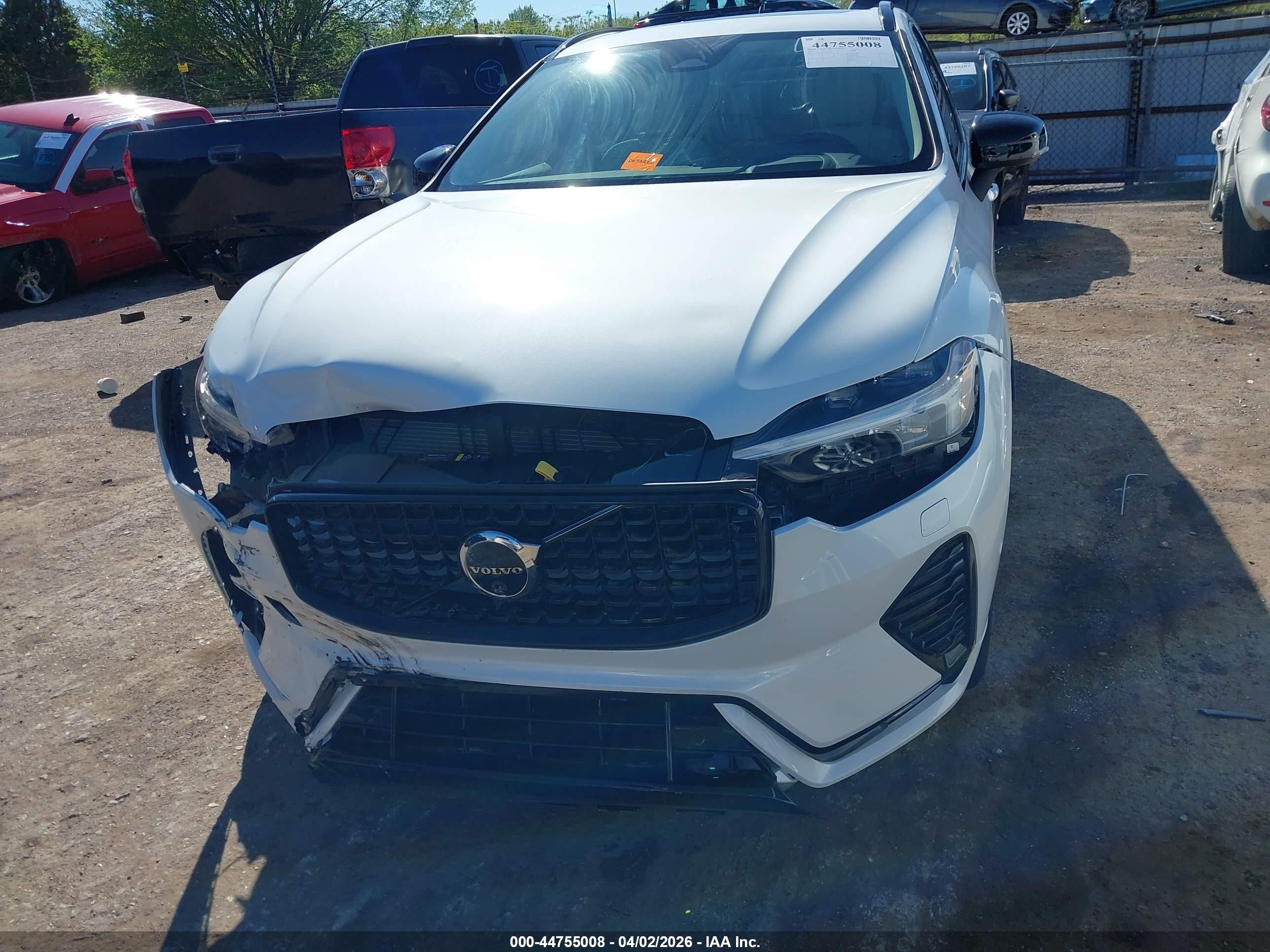 2025 Volvo Xc60 B5 Ultra White vin: YV4M12RM6S1204859