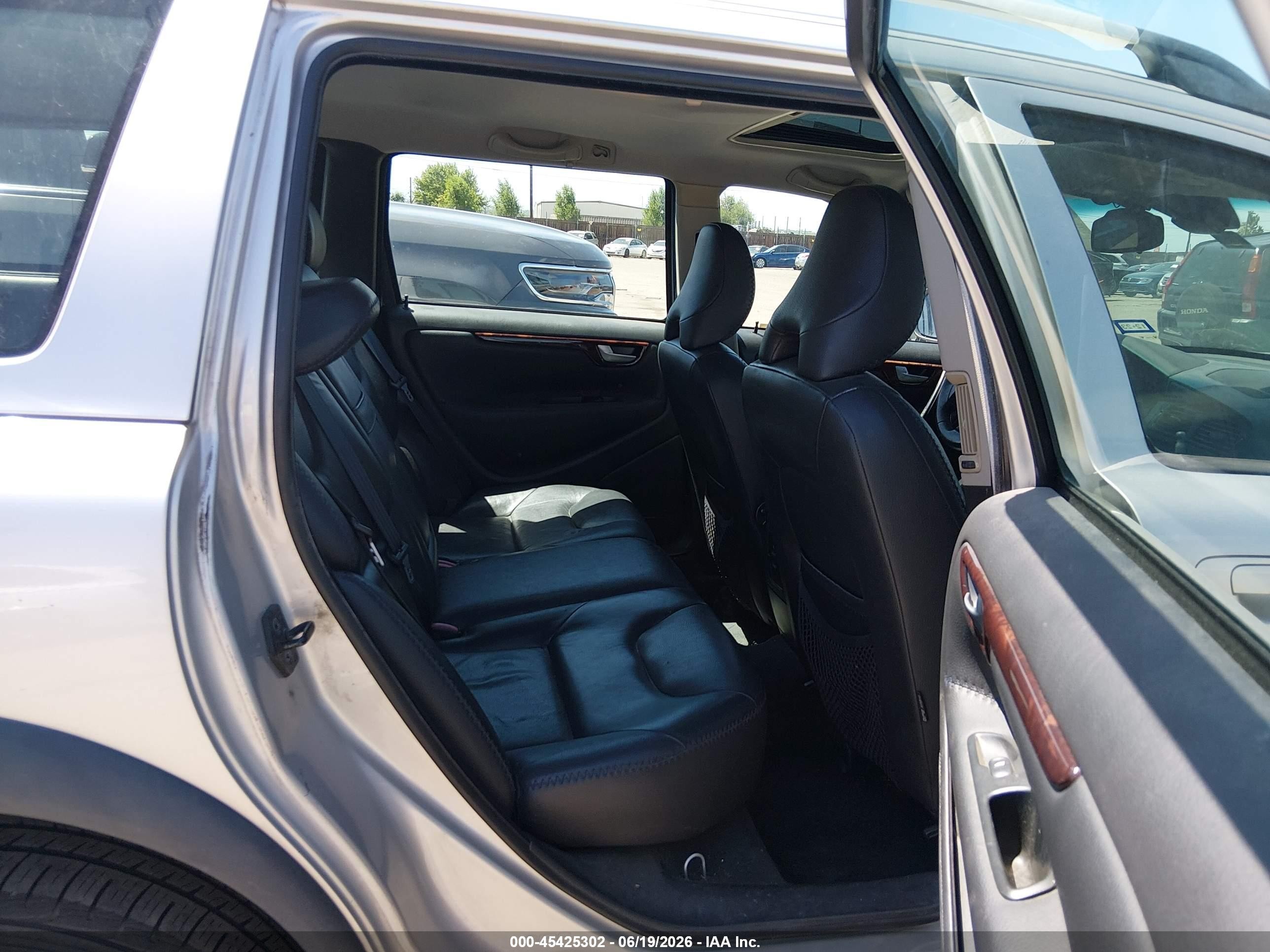 2007 Volvo Xc70 2.5t Серебряный vin: YV4SZ592671262025
