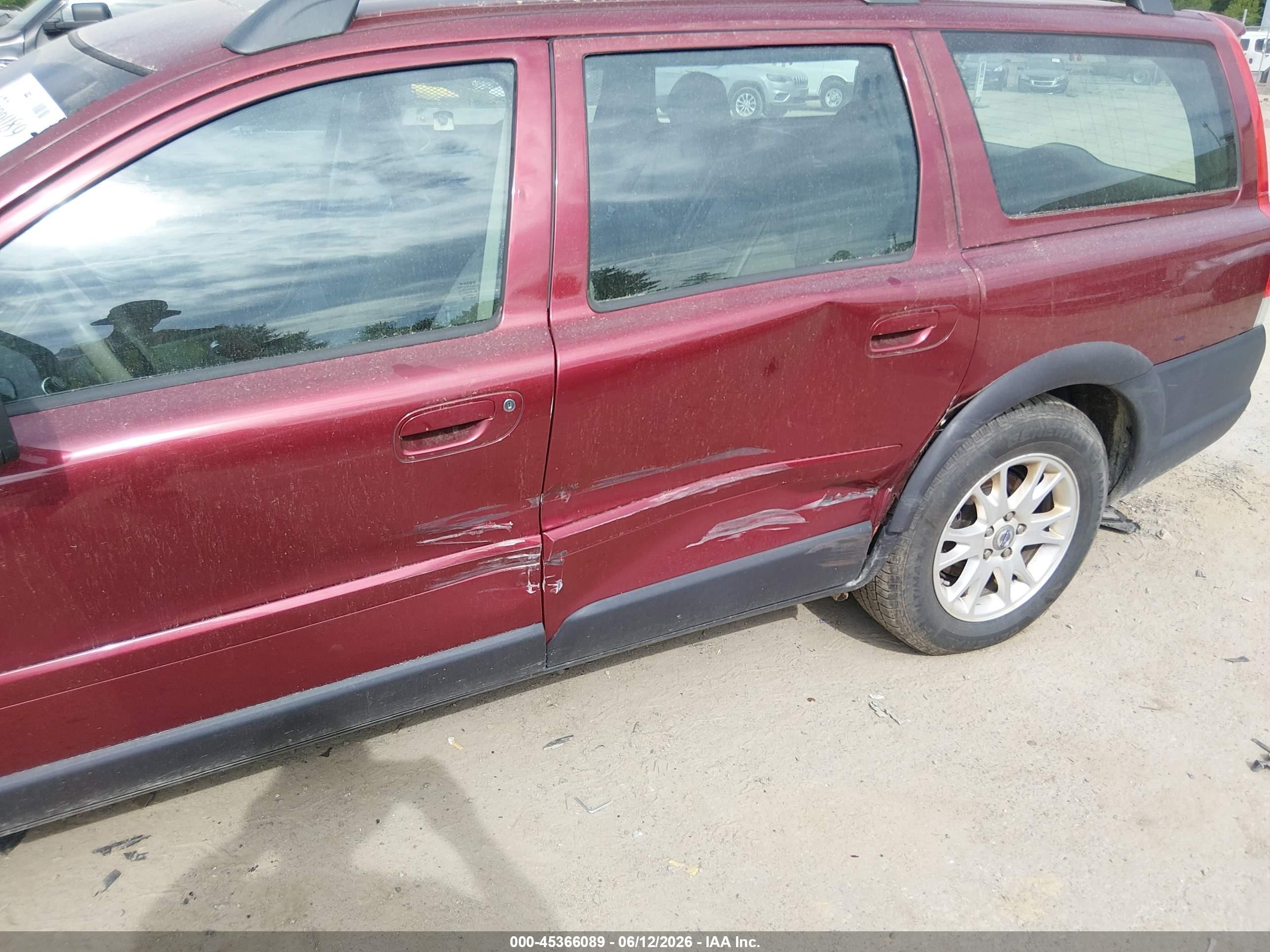 2007 Volvo Xc70 2.5t Red vin: YV4SZ592971279689