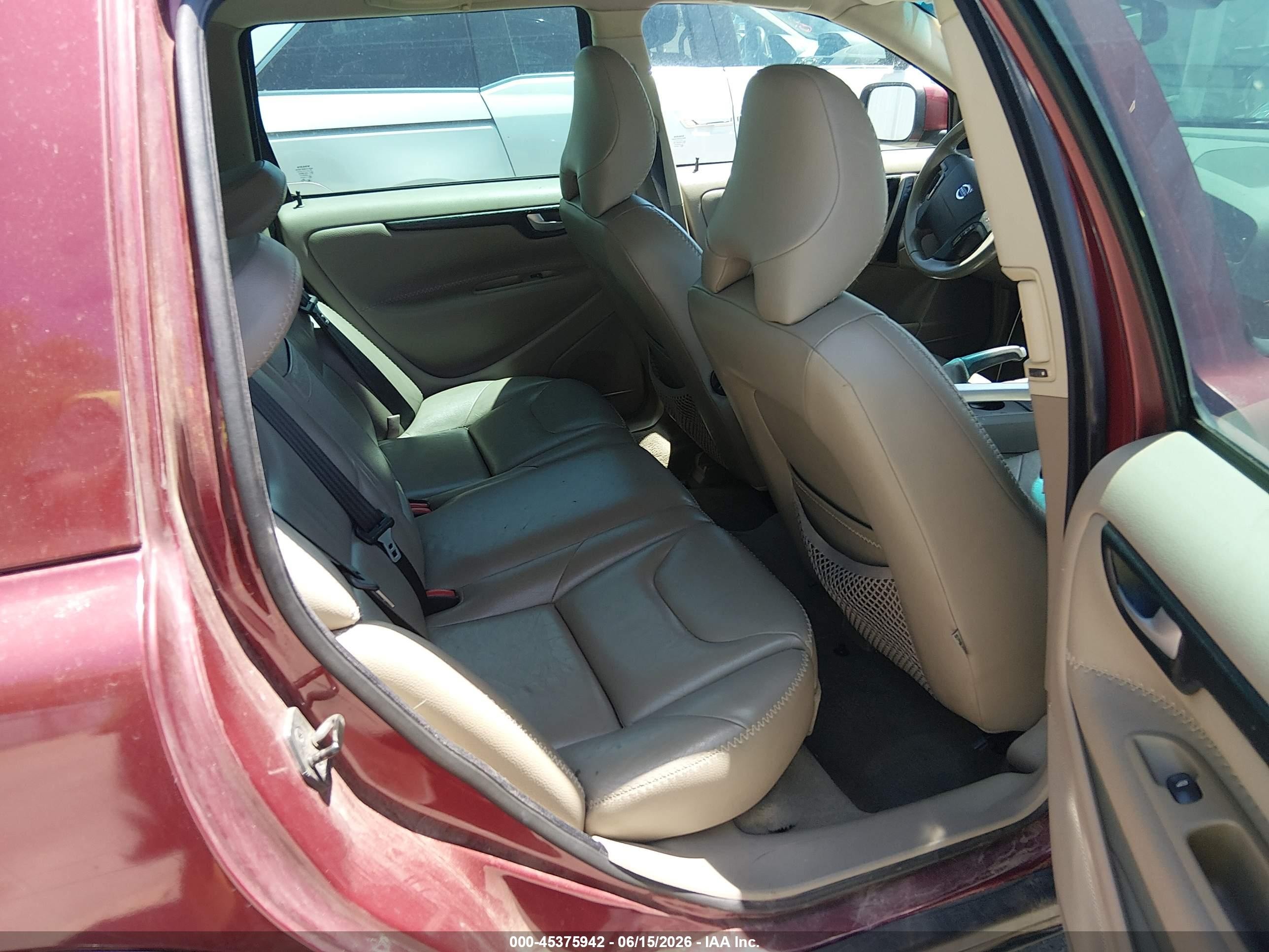 2007 Volvo Xc70 2.5t Burgundy vin: YV4SZ592X71270273