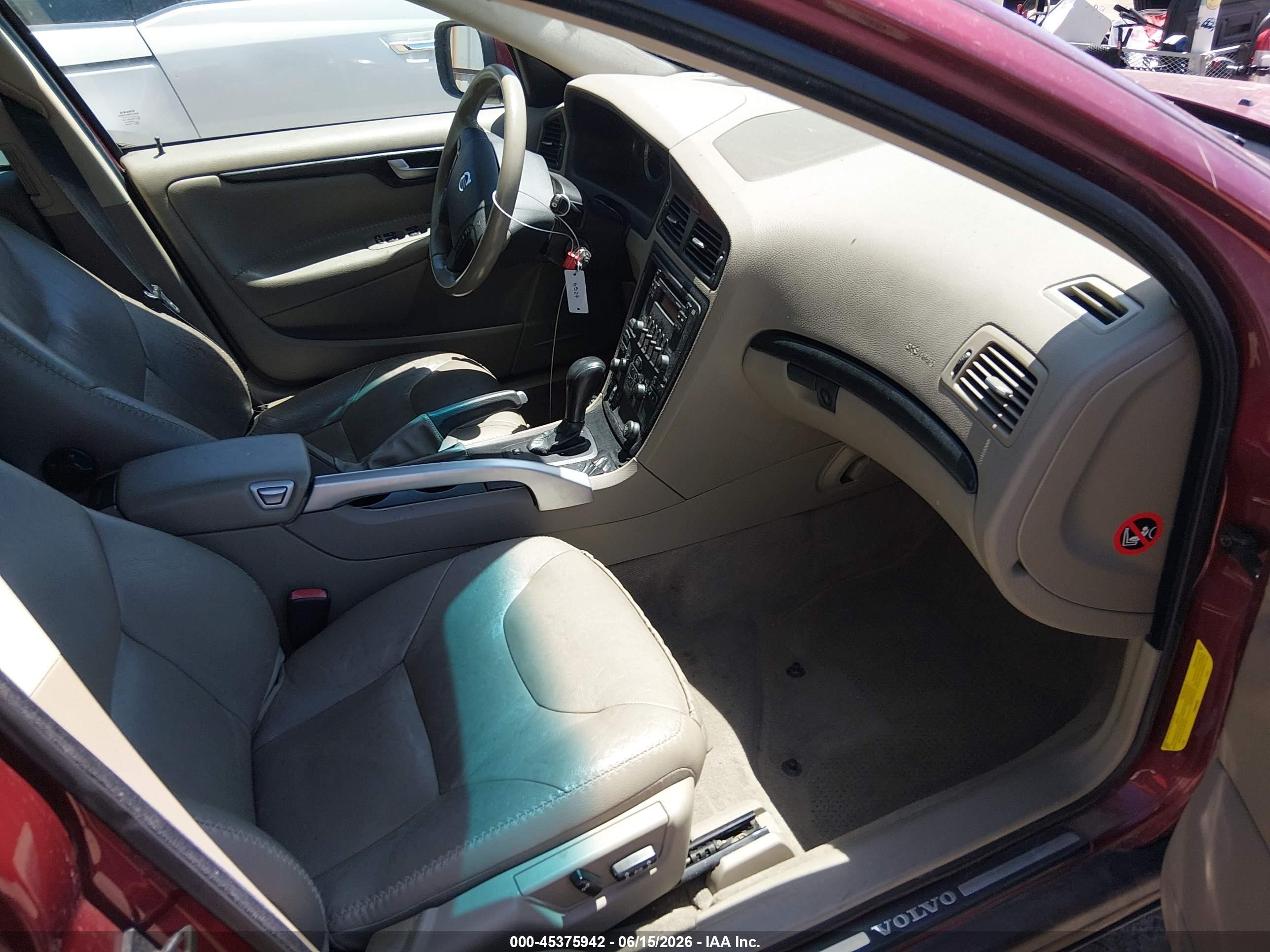 2007 Volvo Xc70 2.5t Burgundy vin: YV4SZ592X71270273