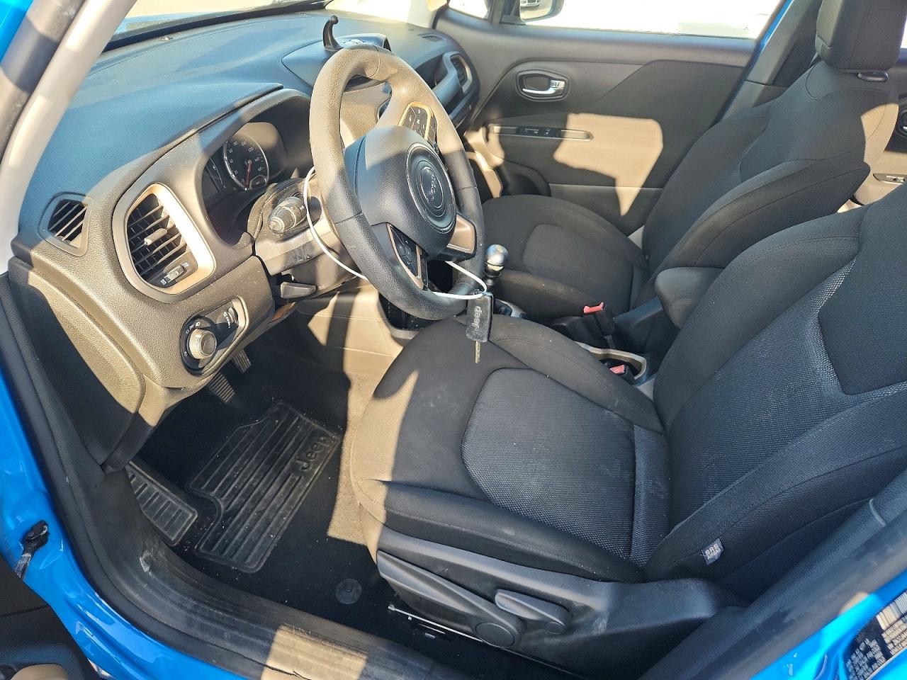 2015 Jeep Renegade Sport Синий vin: ZACCJAAH0FPC10394
