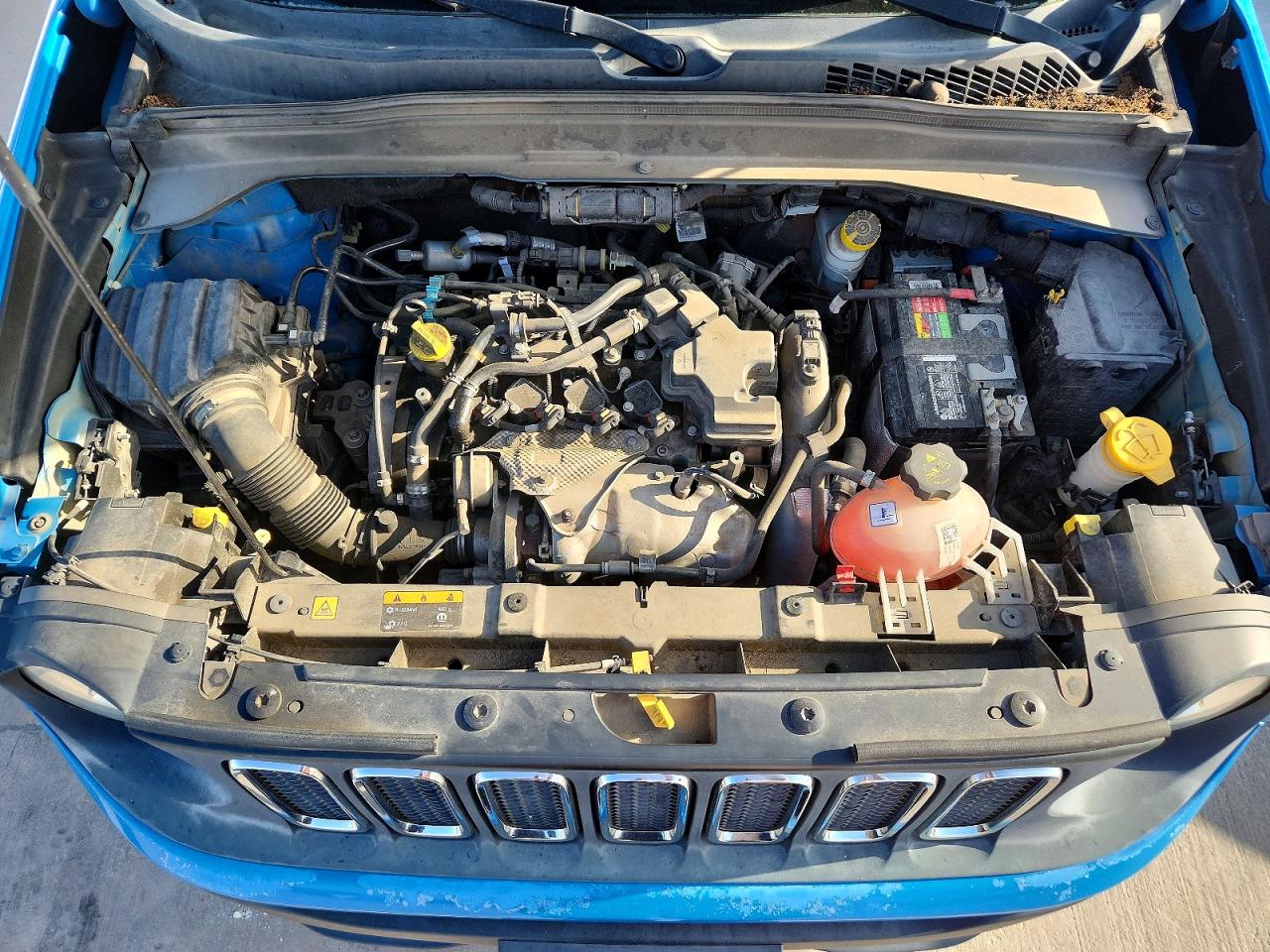 2015 Jeep Renegade Sport Синий vin: ZACCJAAH0FPC10394