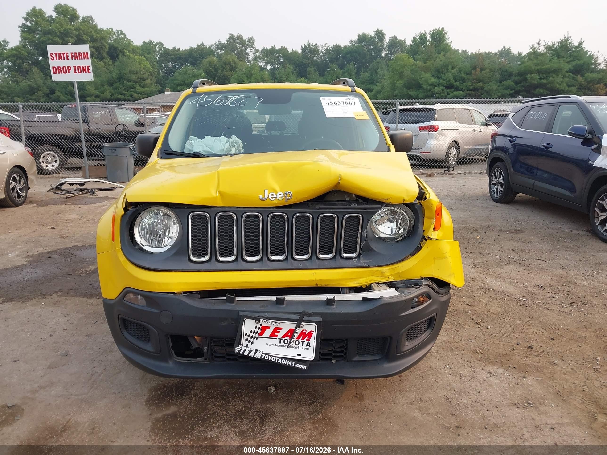 2015 Jeep Renegade Sport Yellow vin: ZACCJAAT0FPB56065