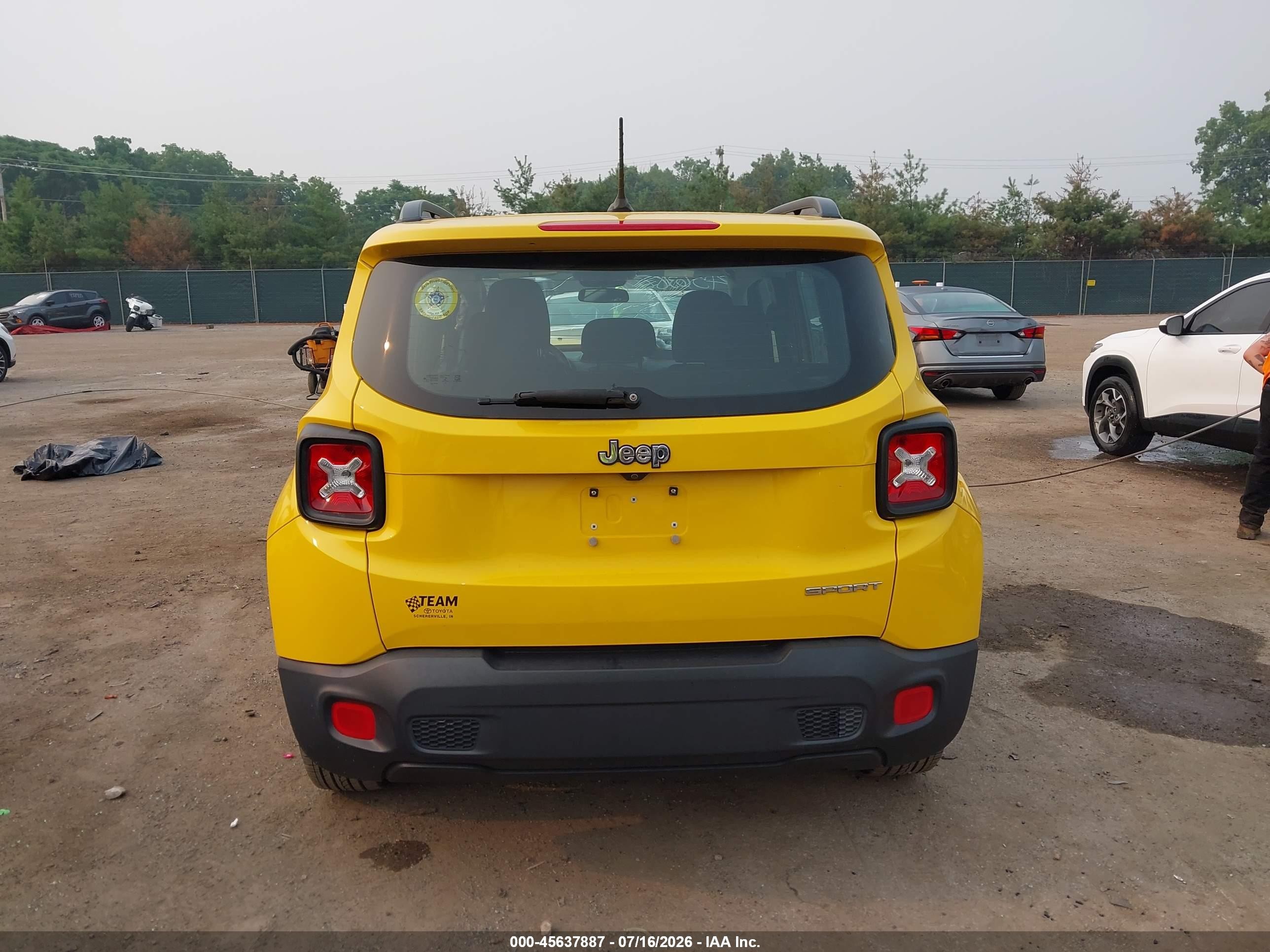 2015 Jeep Renegade Sport Yellow vin: ZACCJAAT0FPB56065