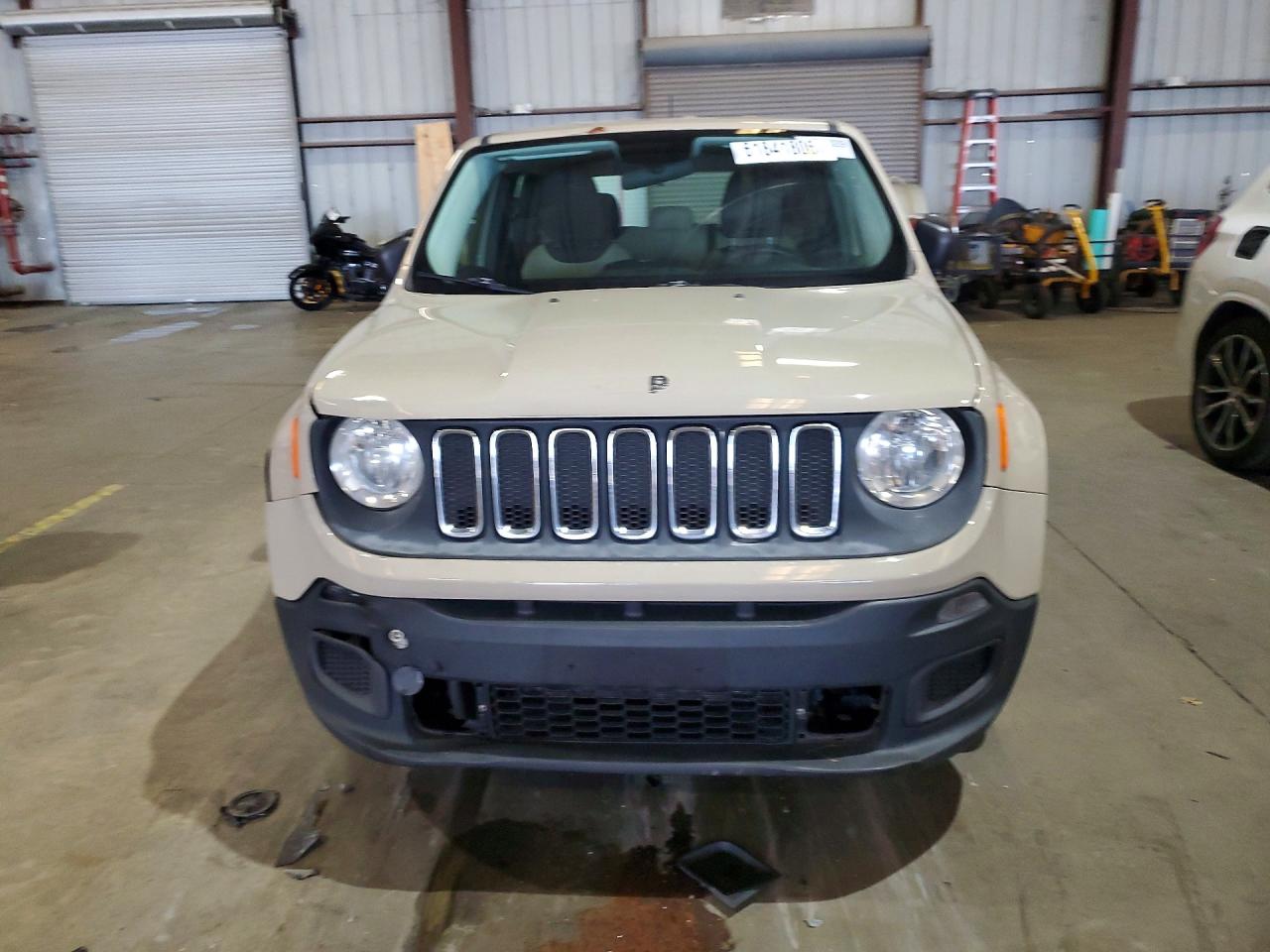 2015 Jeep Renegade Sport Tan vin: ZACCJAAT0FPB73186