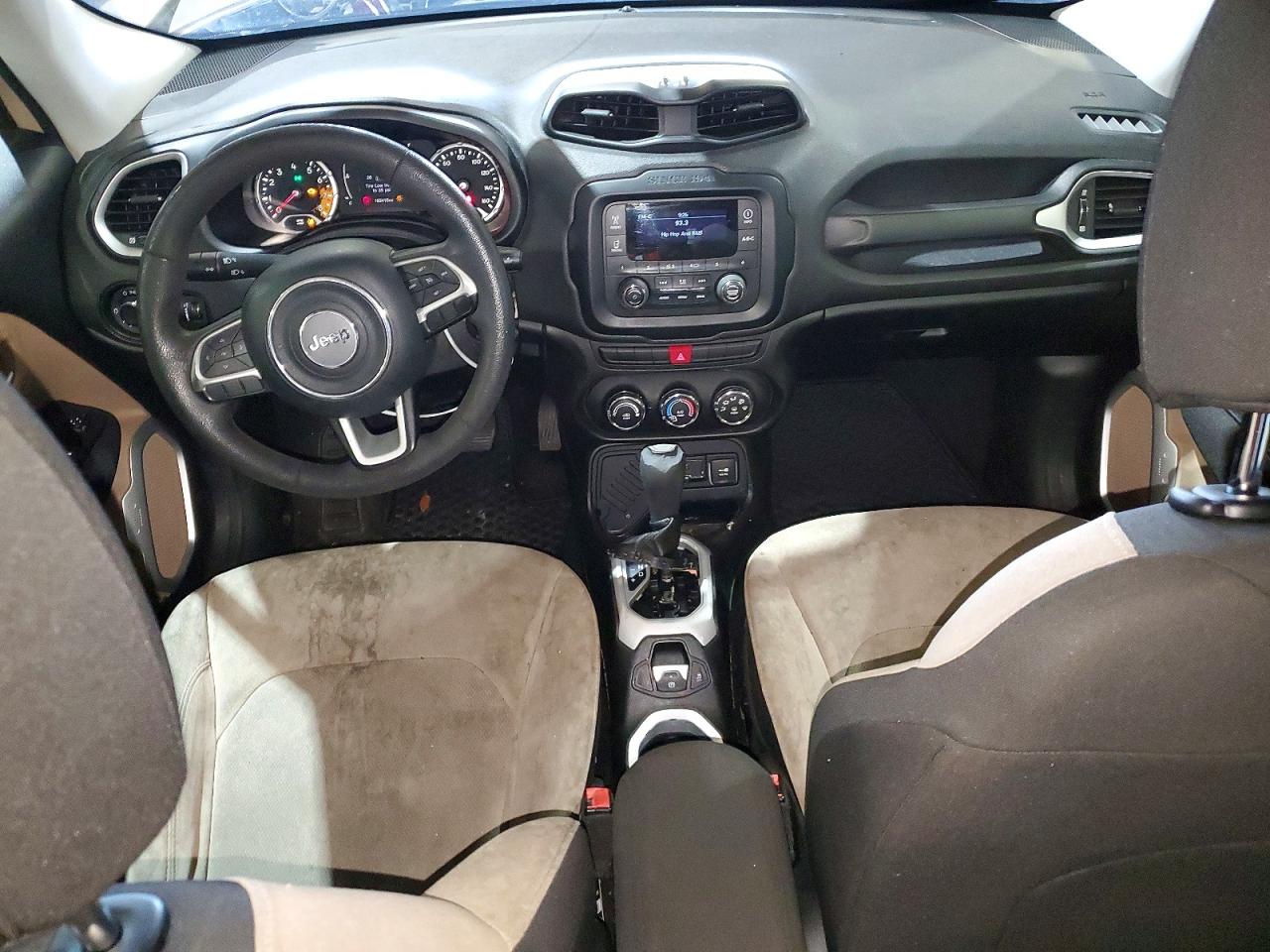 2015 Jeep Renegade Sport Tan vin: ZACCJAAT0FPB73186