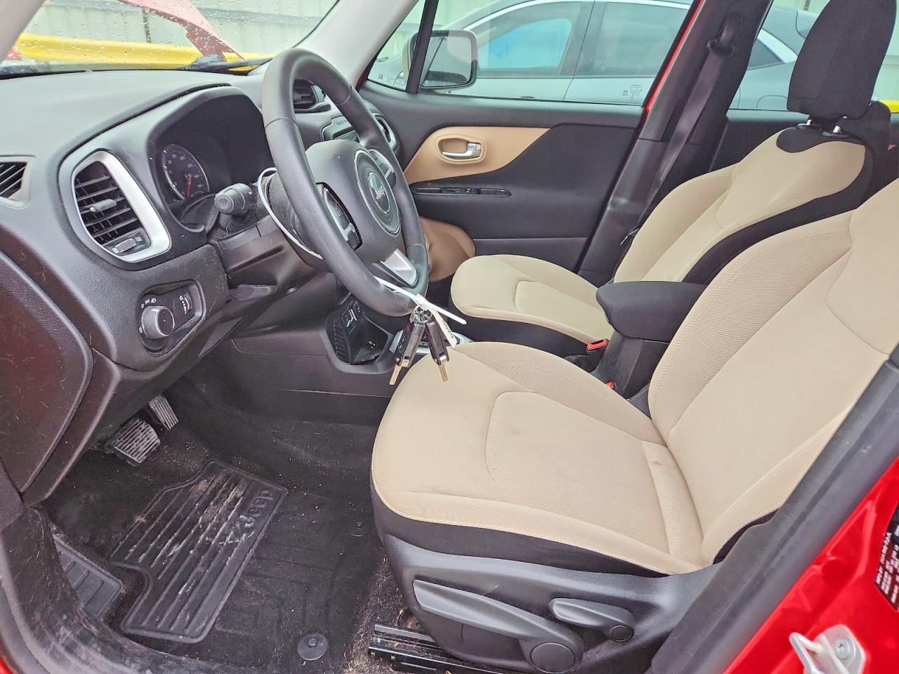 2015 Jeep Renegade Sport Red vin: ZACCJAAT0FPB73219