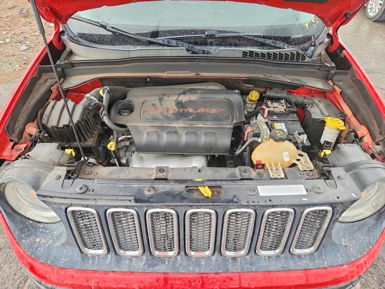2015 Jeep Renegade Sport Красный vin: ZACCJAAT0FPC33064