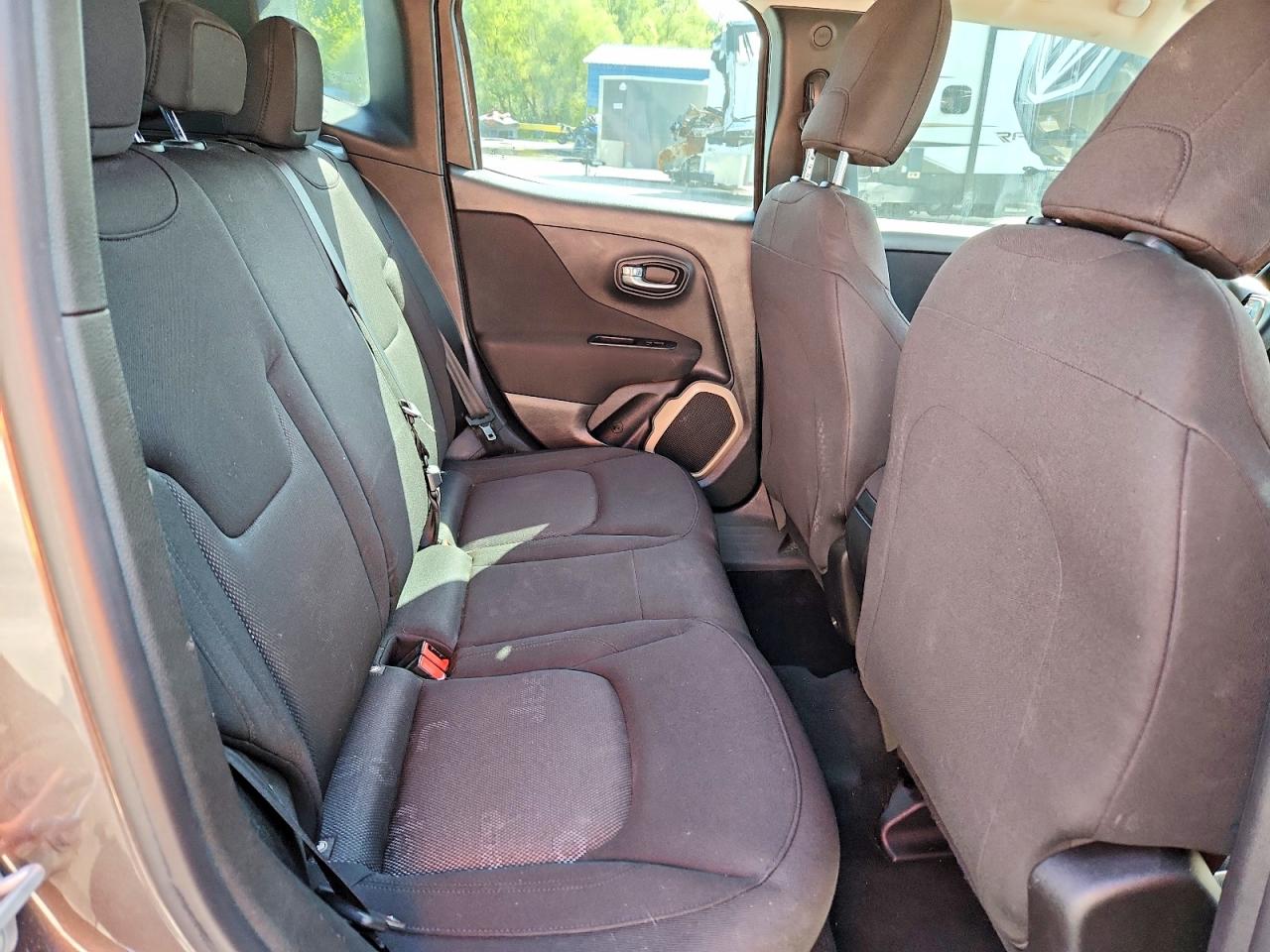 2016 Jeep Renegade Sport Gray vin: ZACCJAAT0GPD40360