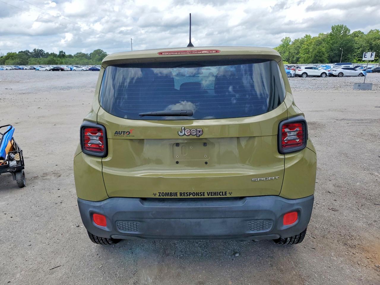 2015 Jeep Renegade Sport Green vin: ZACCJAAT2FPB83199