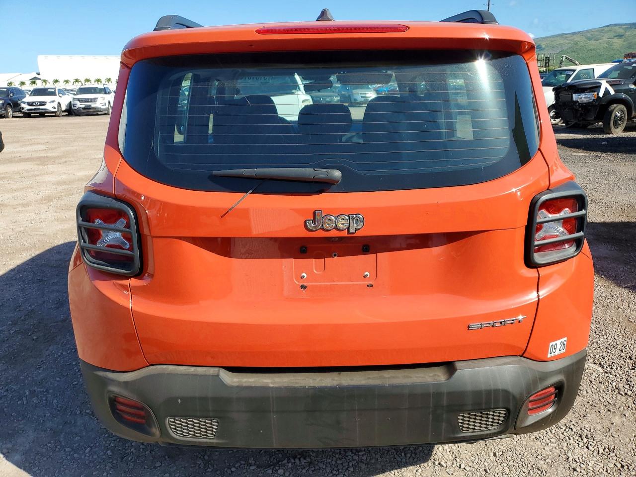2015 Jeep Renegade Sport Orange vin: ZACCJAAT2FPC10370