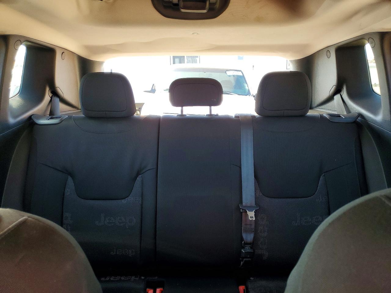 2015 Jeep Renegade Sport Orange vin: ZACCJAAT2FPC10370