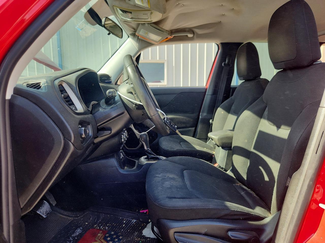 2015 Jeep Renegade Sport Красный vin: ZACCJAAT3FPB91912