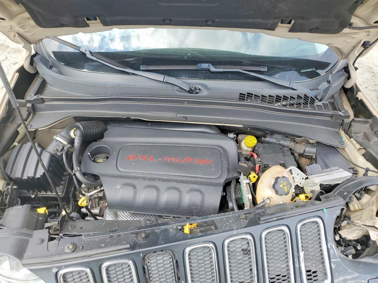 2016 Jeep Renegade Sport Tan vin: ZACCJAAT3GPD68430
