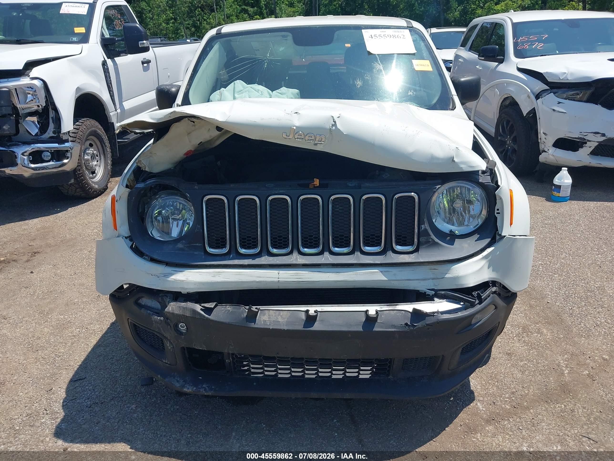 2015 Jeep Renegade Sport White vin: ZACCJAAT7FPC06427