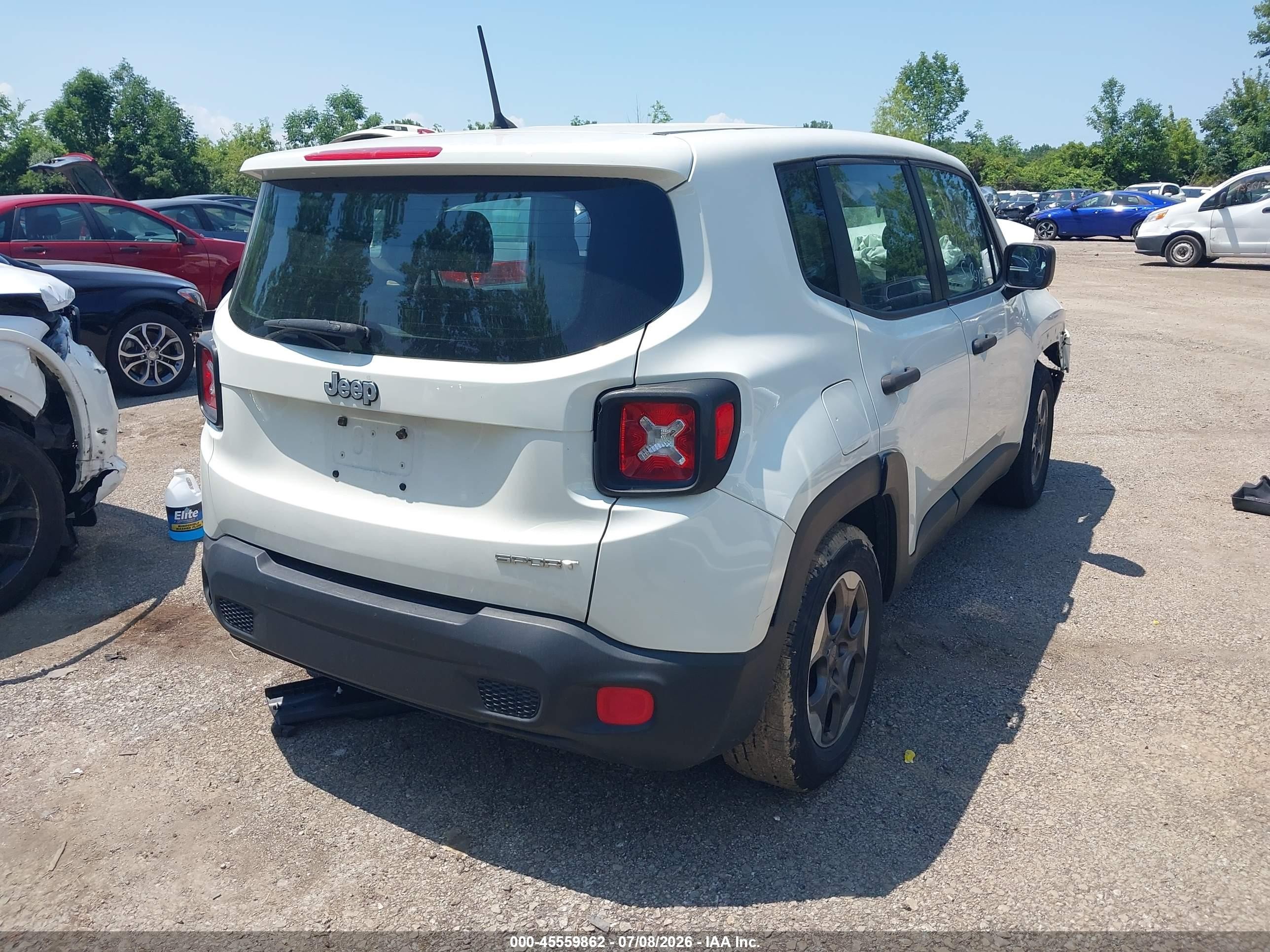 2015 Jeep Renegade Sport White vin: ZACCJAAT7FPC06427
