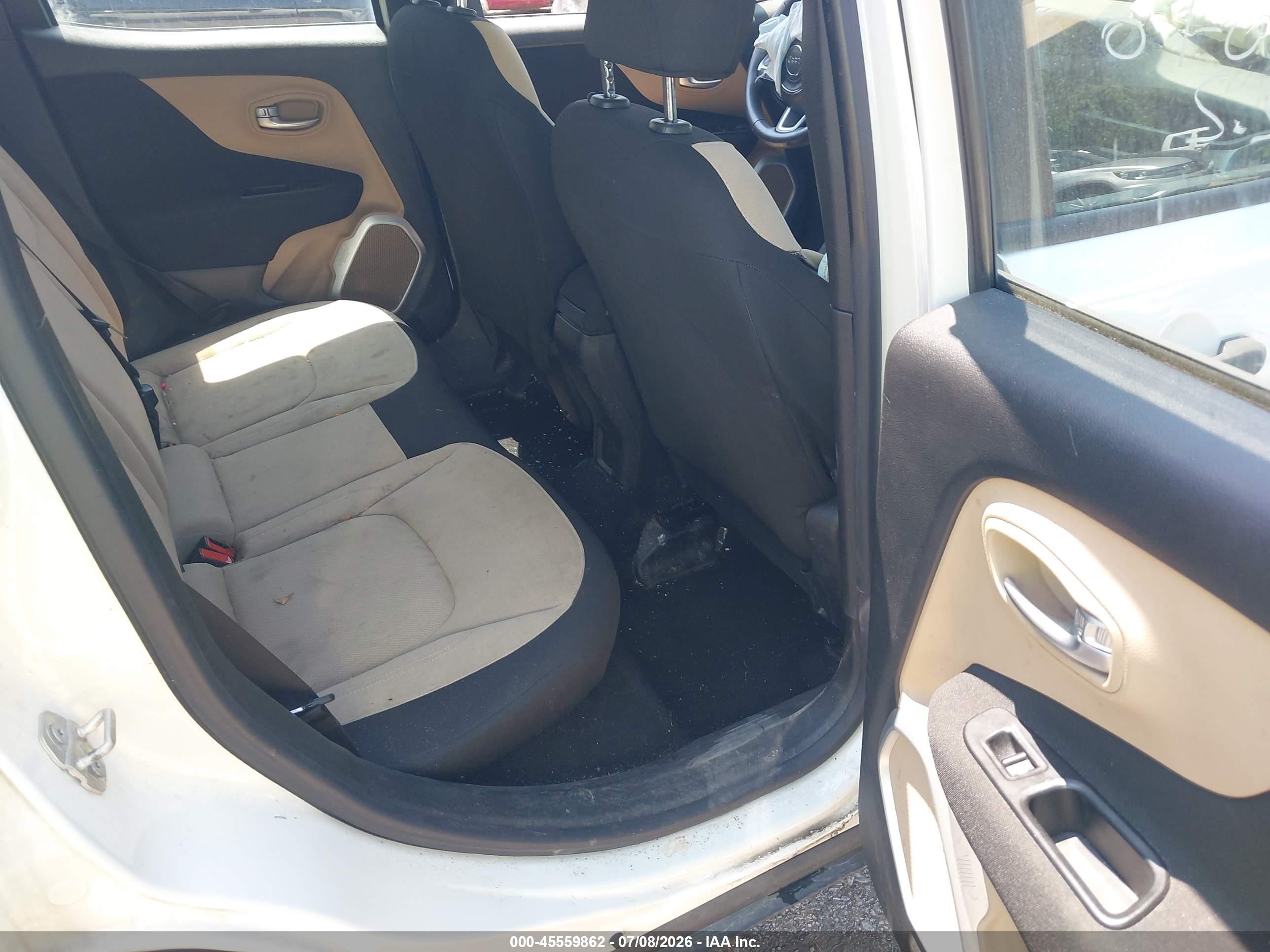 2015 Jeep Renegade Sport White vin: ZACCJAAT7FPC06427