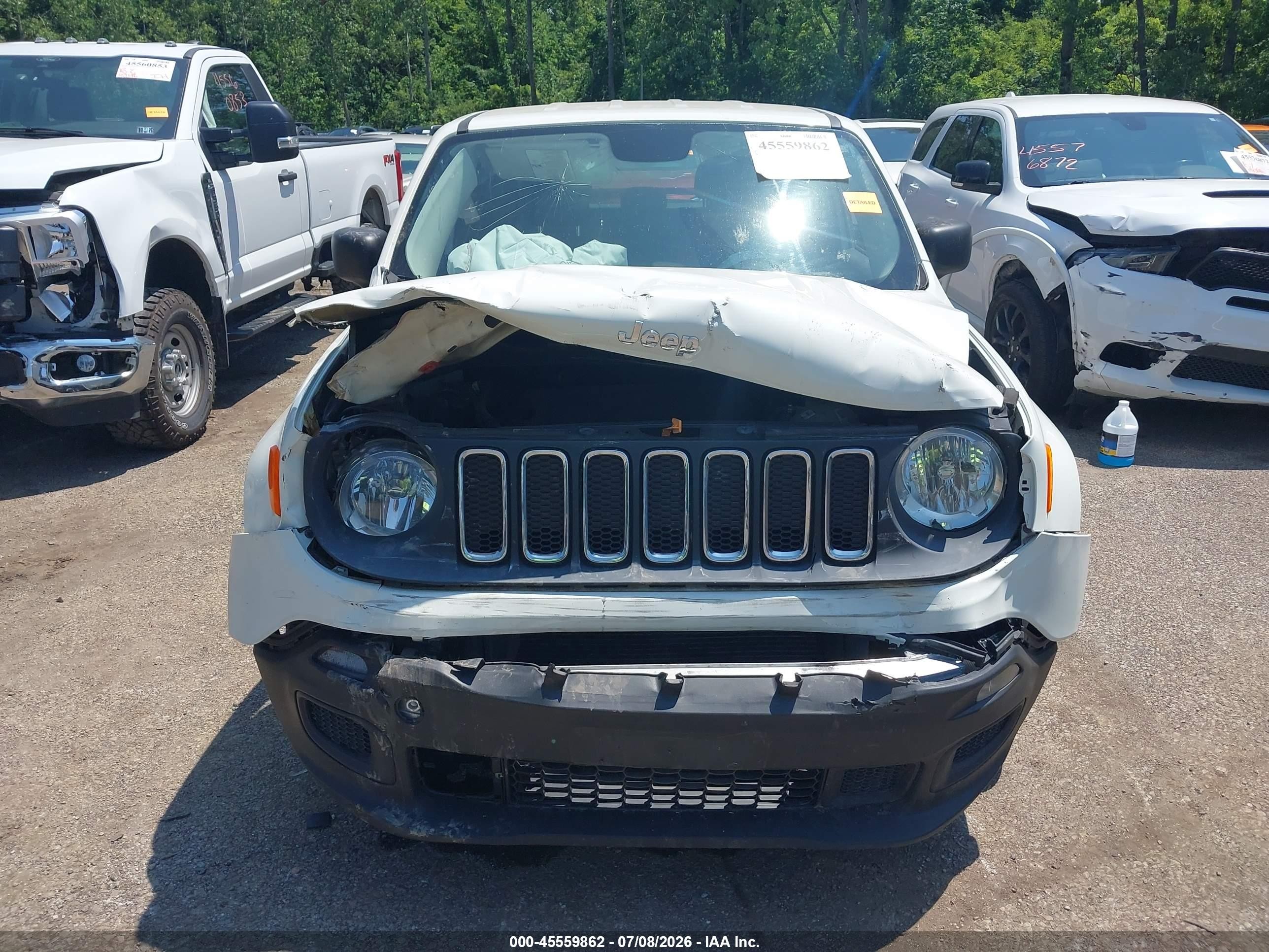 2015 Jeep Renegade Sport White vin: ZACCJAAT7FPC06427