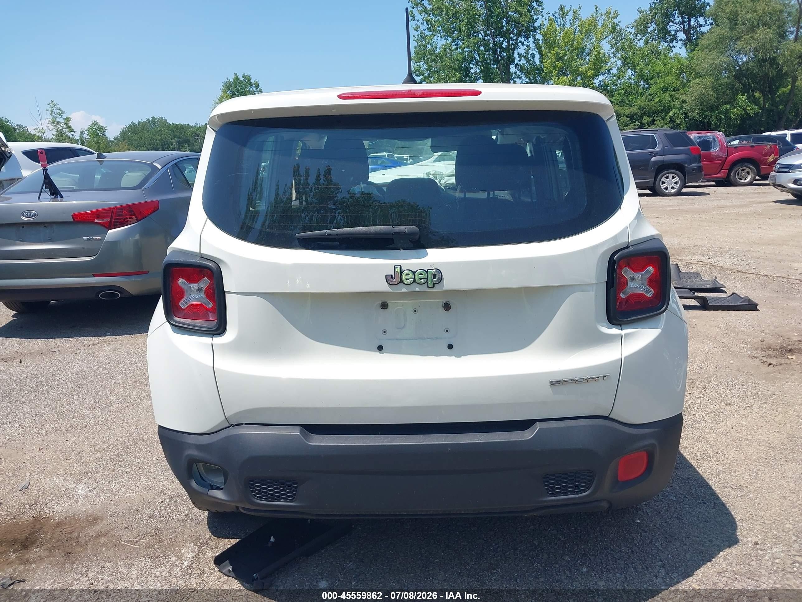 2015 Jeep Renegade Sport White vin: ZACCJAAT7FPC06427