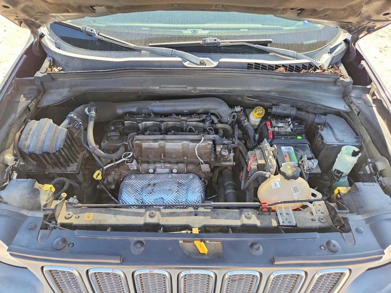 2015 Jeep Renegade Sport Black vin: ZACCJAAT8FPB24318