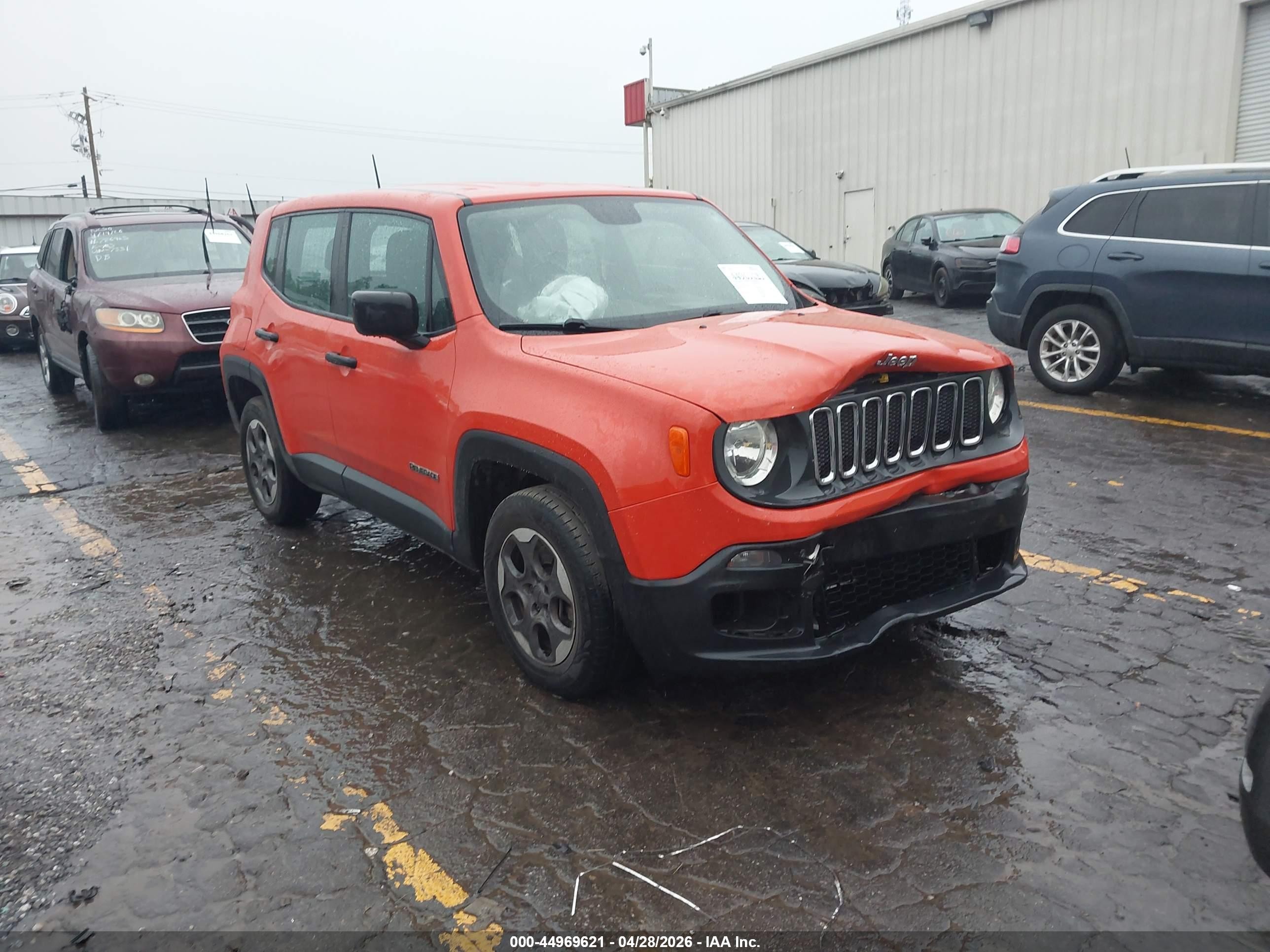 2015 Jeep Renegade Sport Orange vin: ZACCJAAT8FPB38025