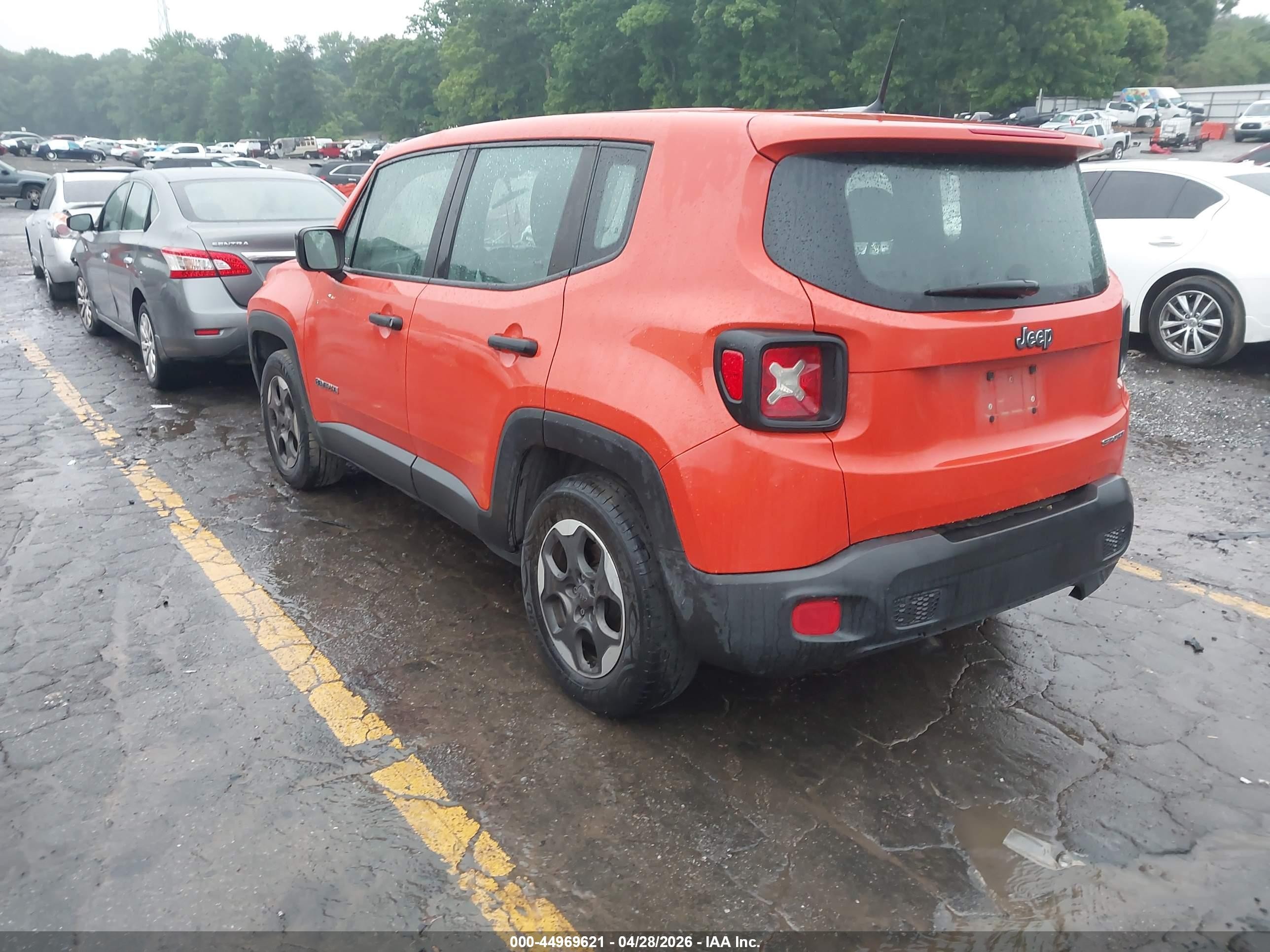 2015 Jeep Renegade Sport Orange vin: ZACCJAAT8FPB38025
