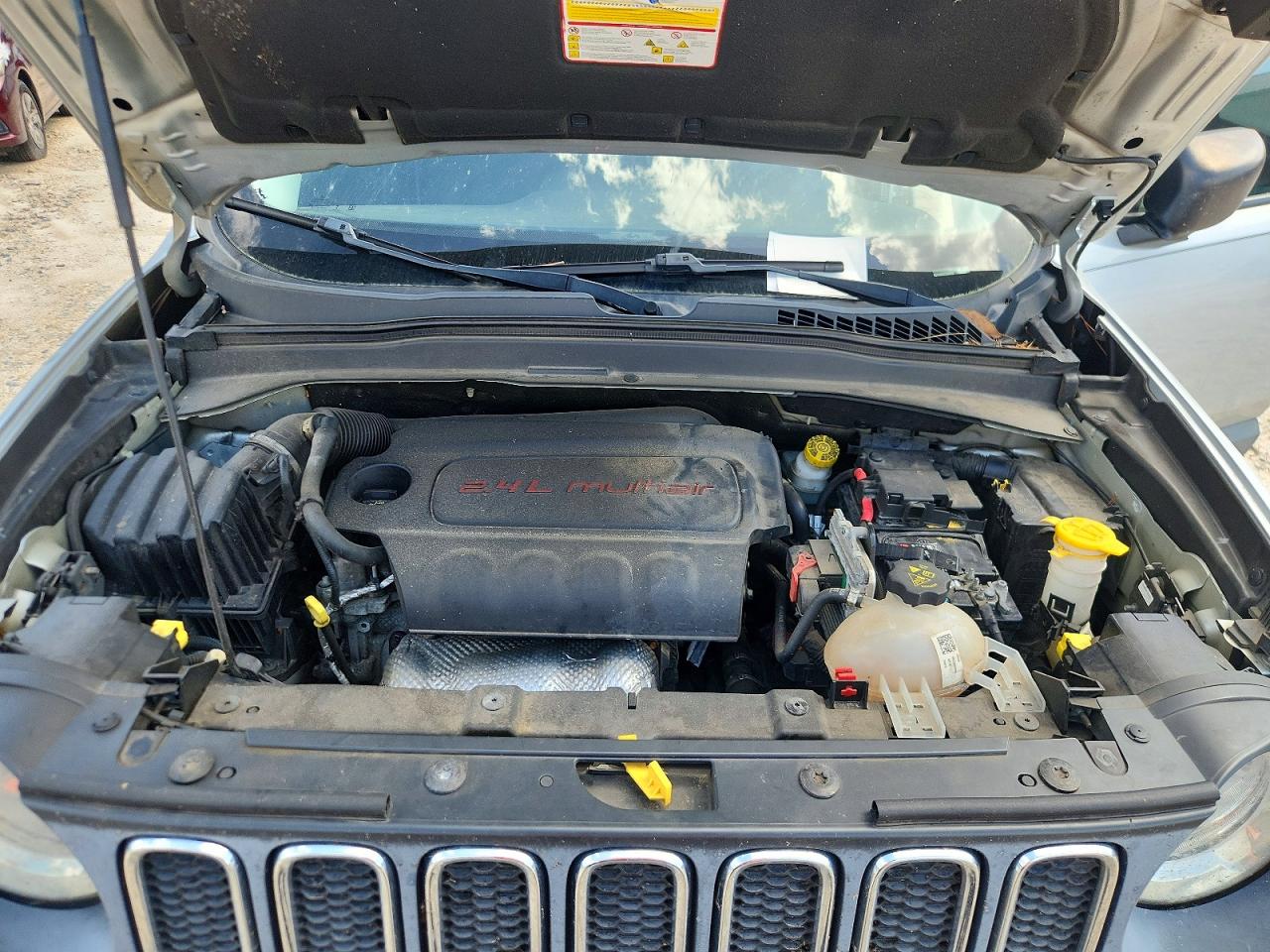 2015 Jeep Renegade Sport Gray vin: ZACCJAATXFPB31058