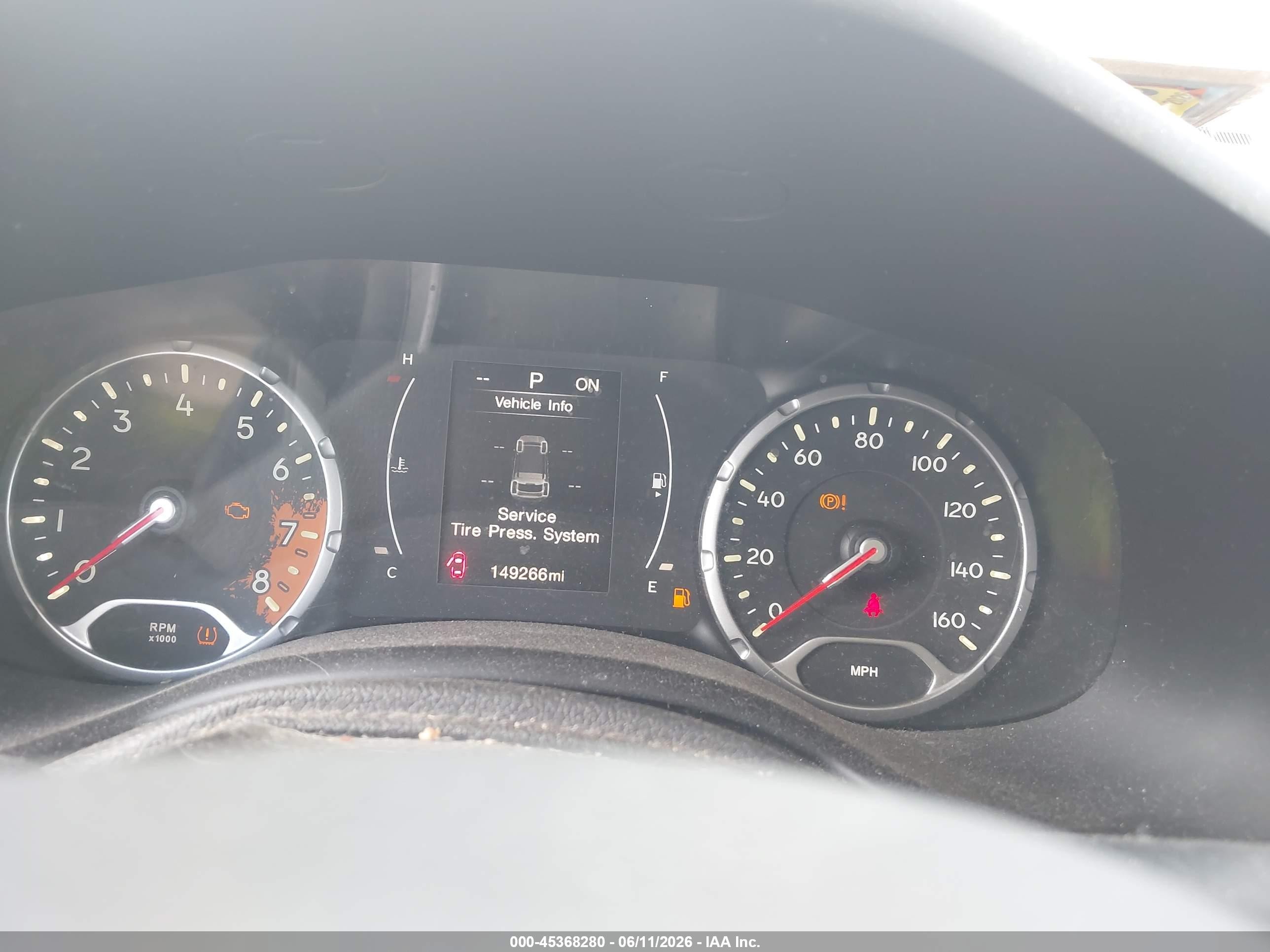 2016 Jeep Renegade Sport Серебряный vin: ZACCJAATXGPD71678