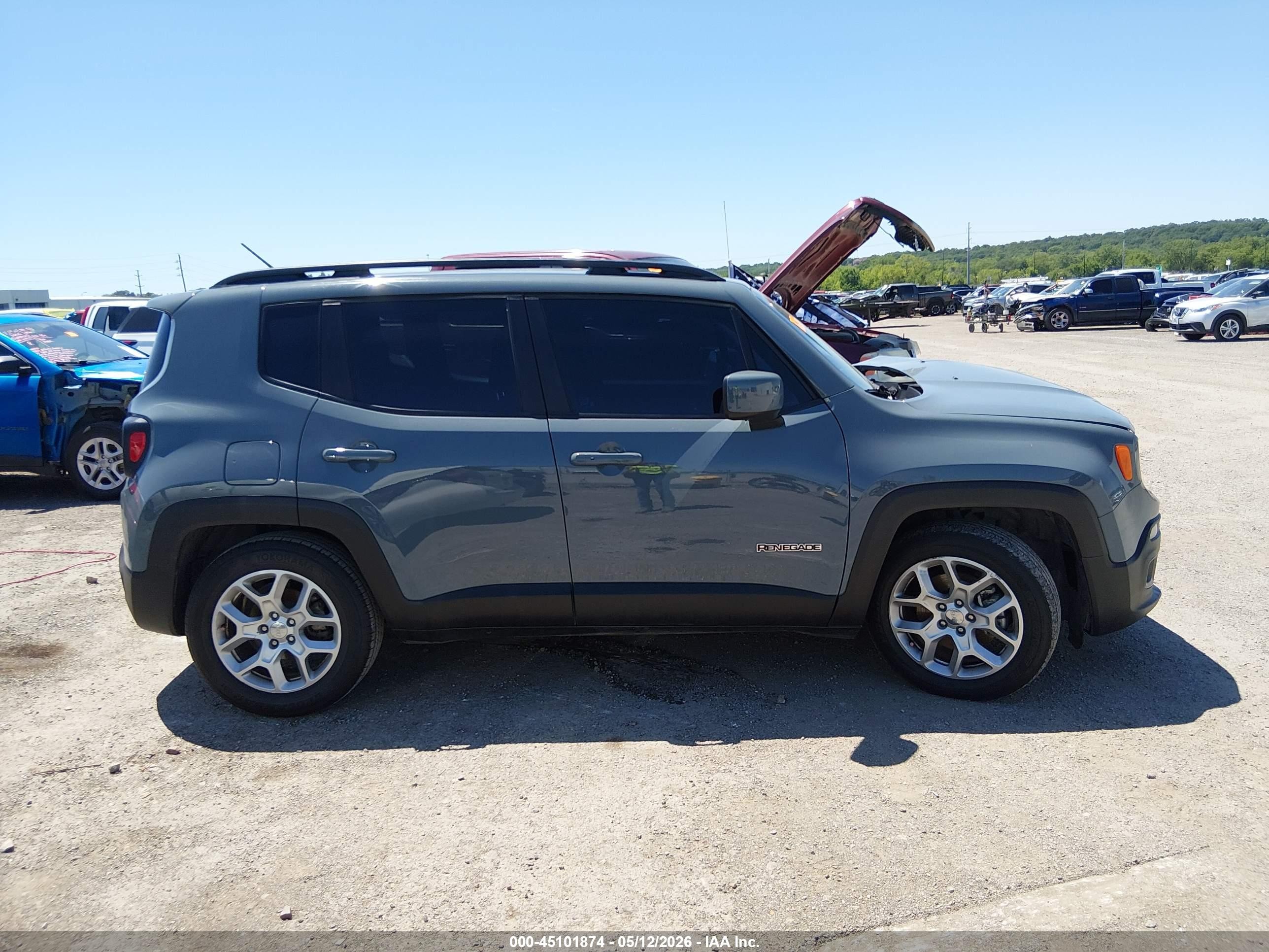 2017 Jeep Renegade Latitude Fwd Gray vin: ZACCJABB2HPG13600