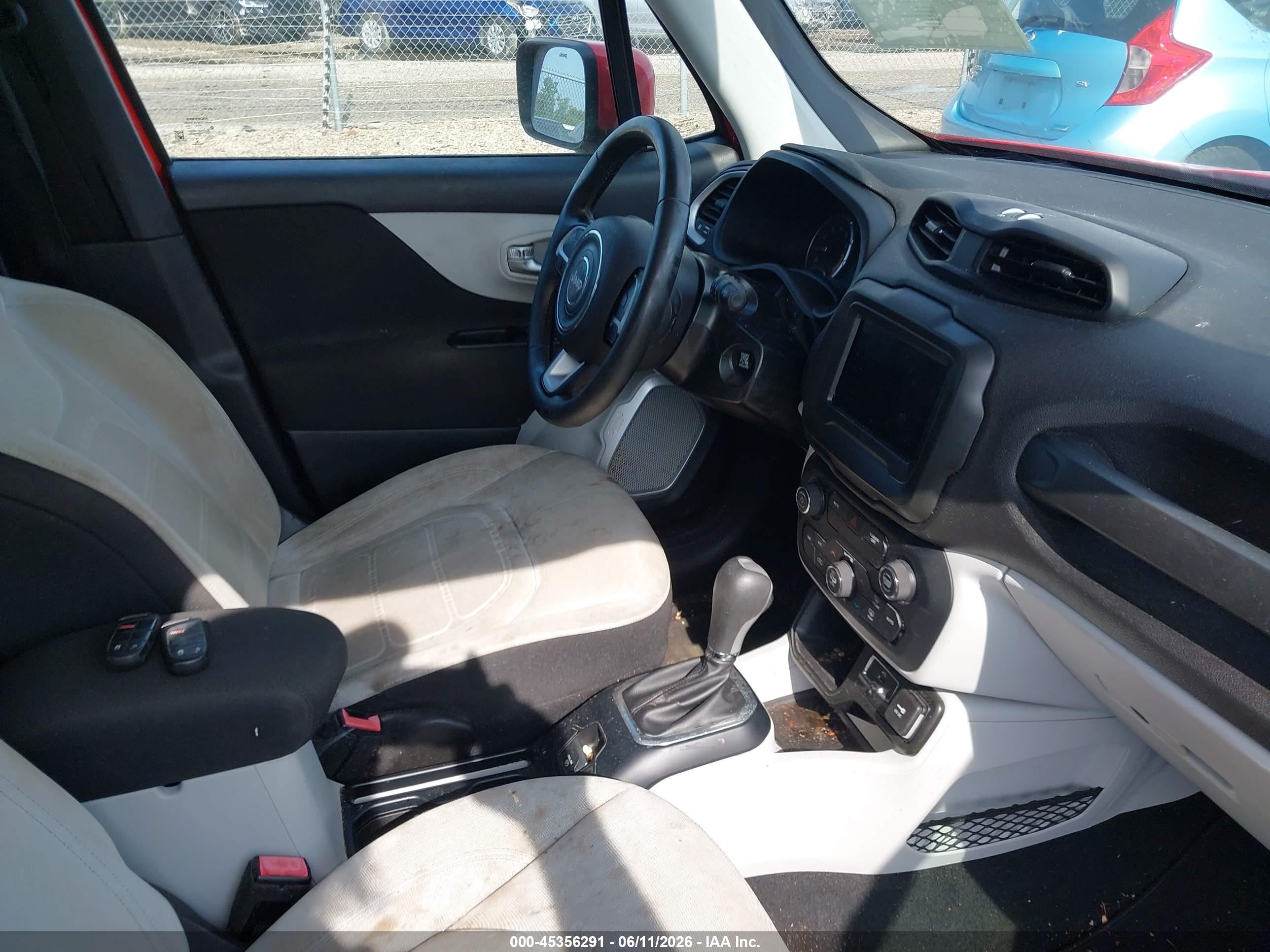 2018 Jeep Renegade Latitude Fwd Red vin: ZACCJABB2JPH02492