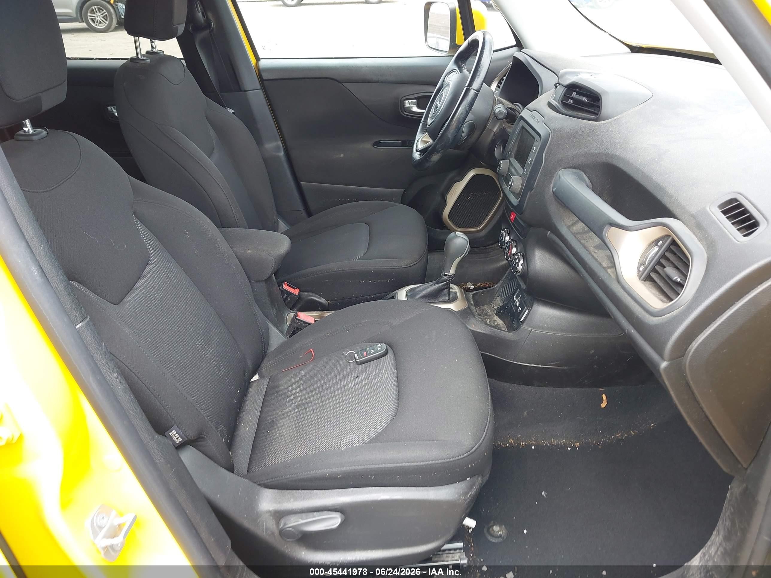 2017 Jeep Renegade Latitude Yellow vin: ZACCJABB3HPE46485