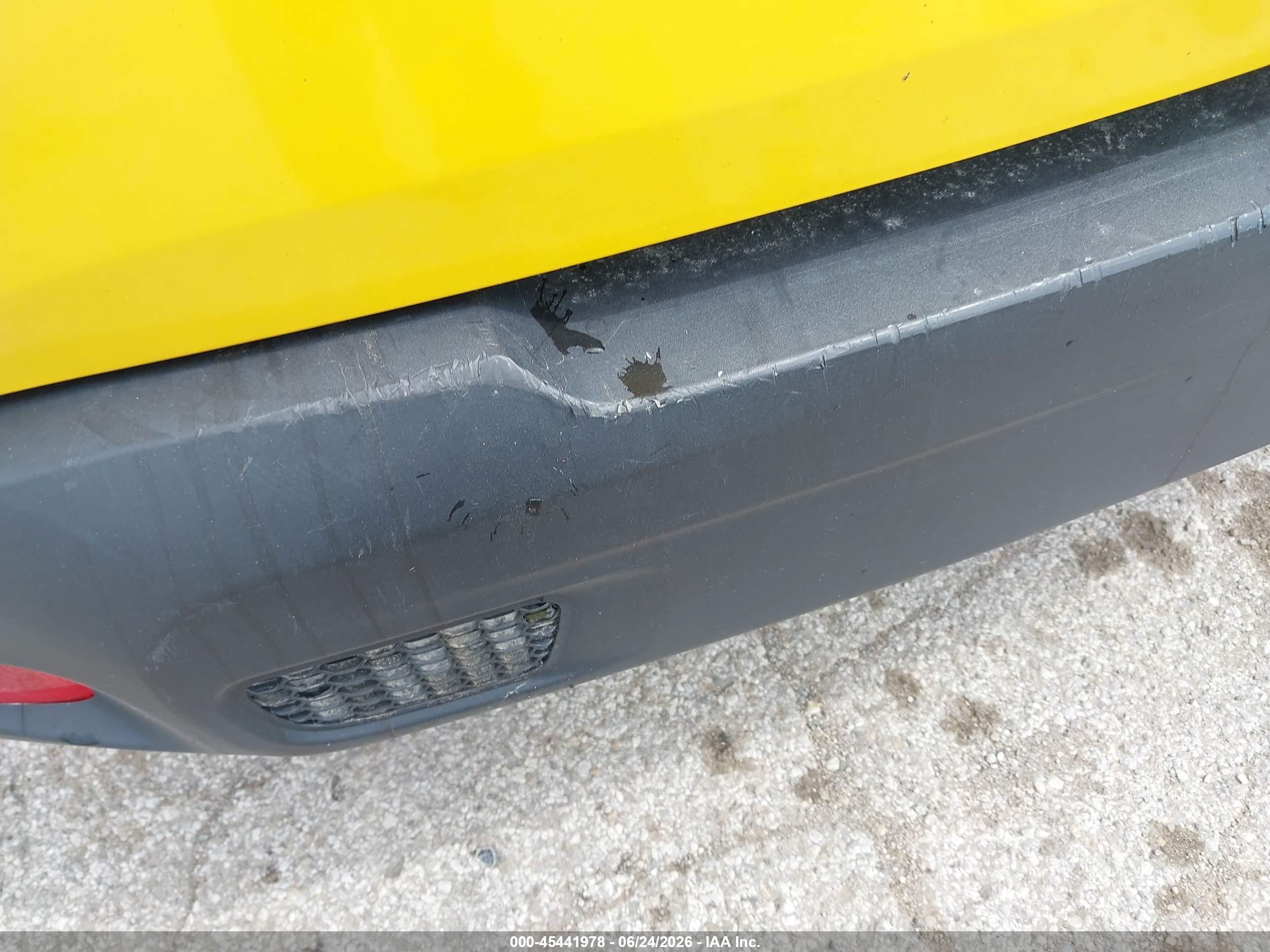 2017 Jeep Renegade Latitude Yellow vin: ZACCJABB3HPE46485