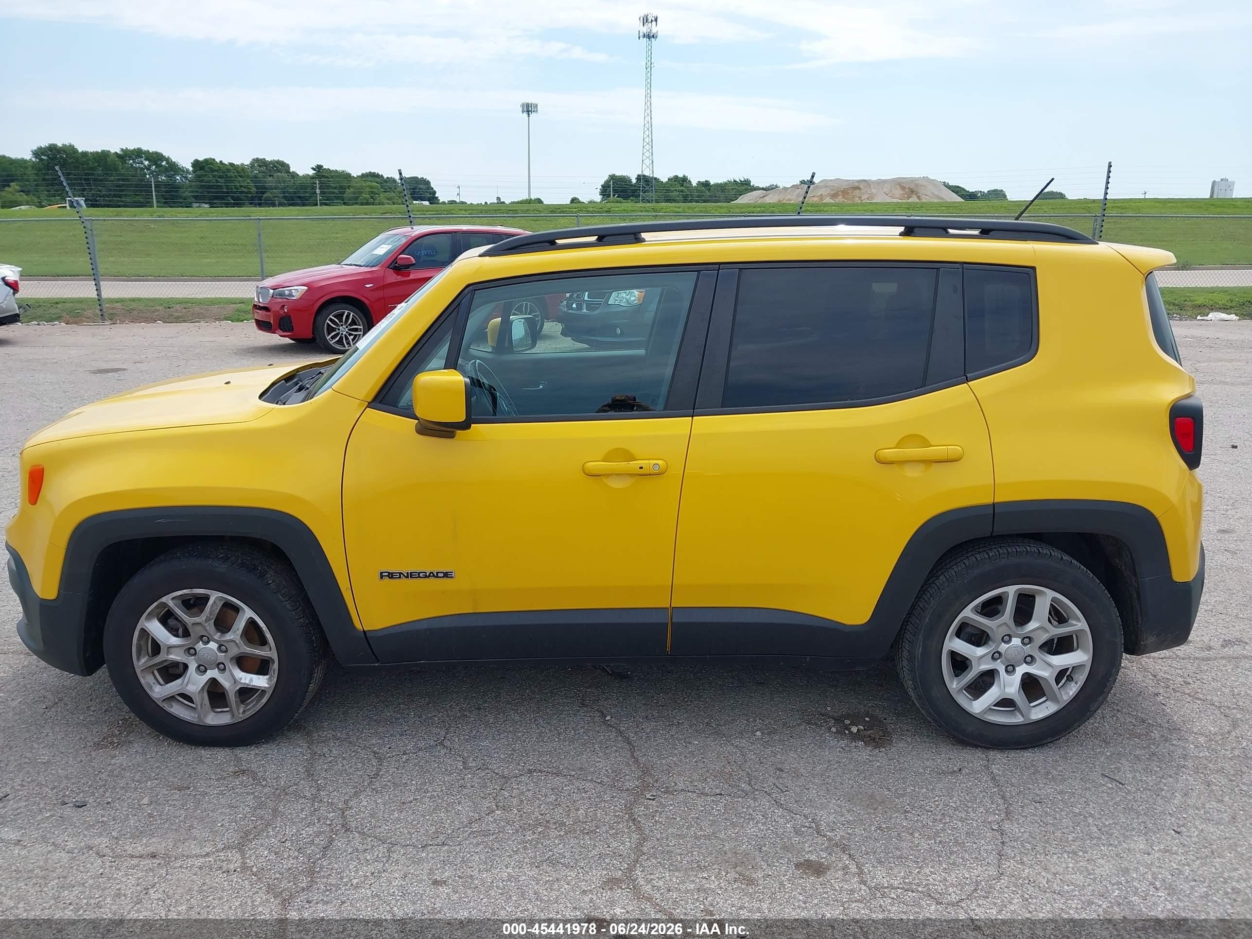 2017 Jeep Renegade Latitude Yellow vin: ZACCJABB3HPE46485