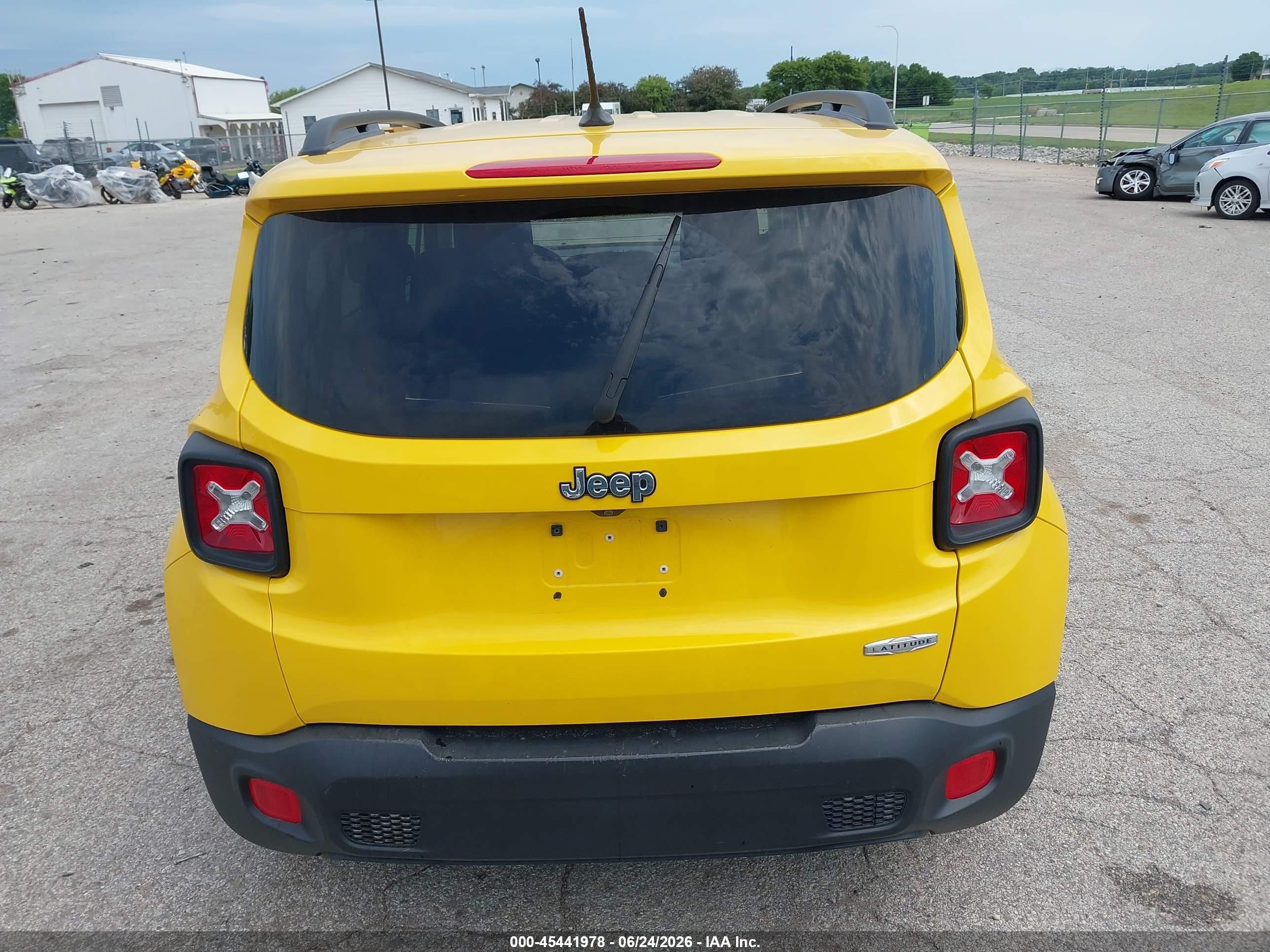 2017 Jeep Renegade Latitude Yellow vin: ZACCJABB3HPE46485