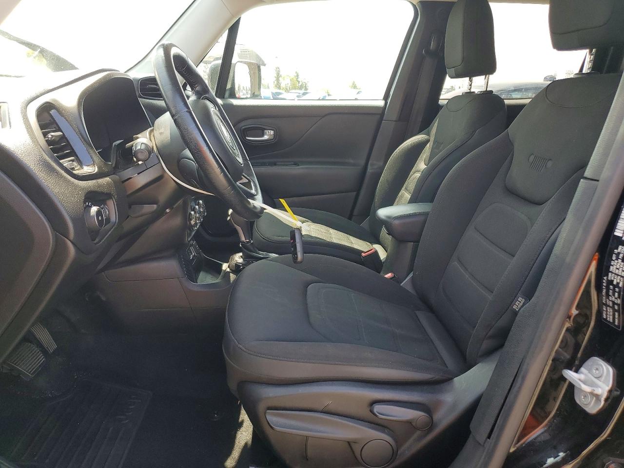 2017 Jeep Renegade Latitude Black vin: ZACCJABB3HPG46783