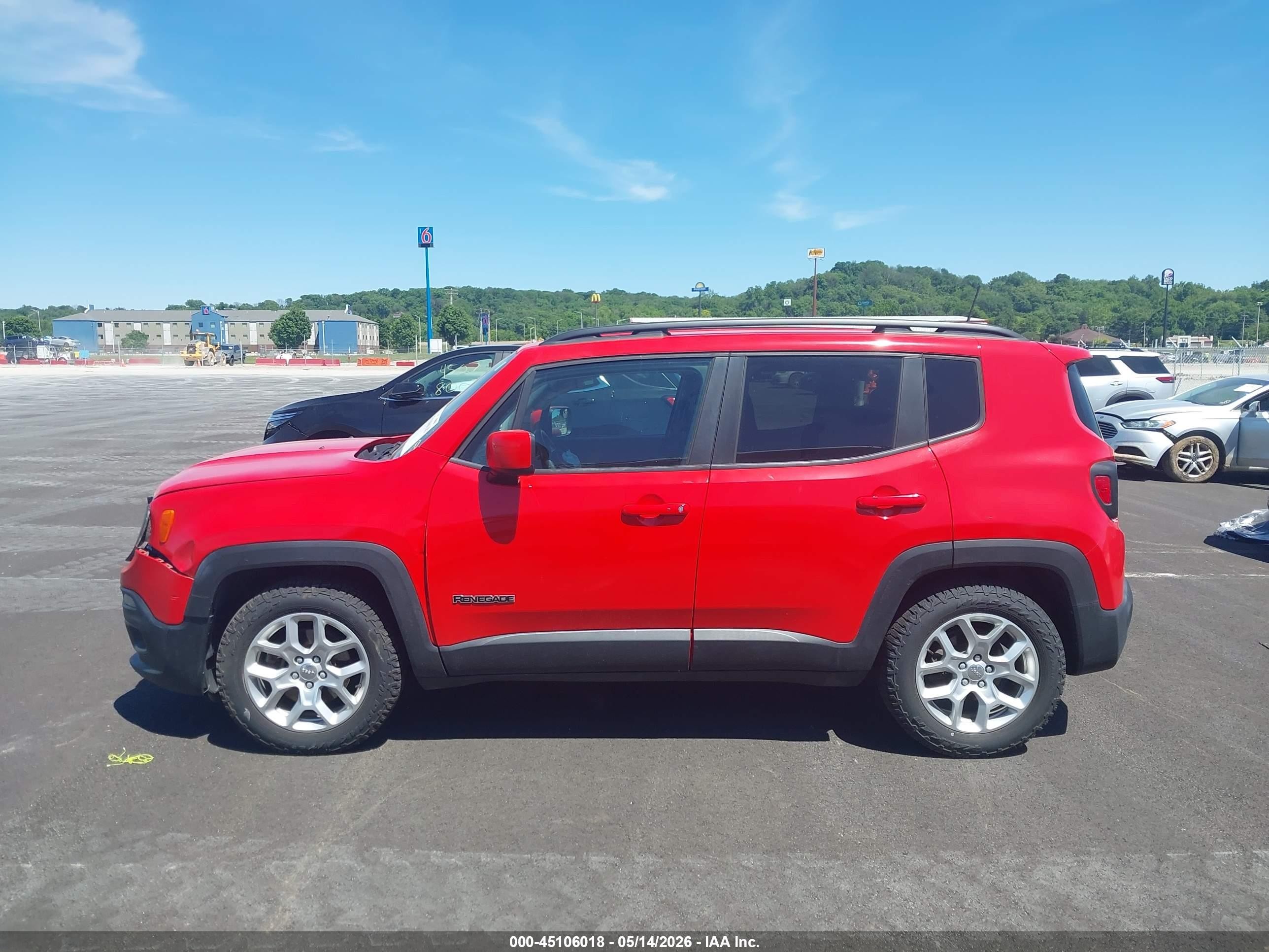 2018 Jeep Renegade Latitude Fwd Red vin: ZACCJABB3JPH46811