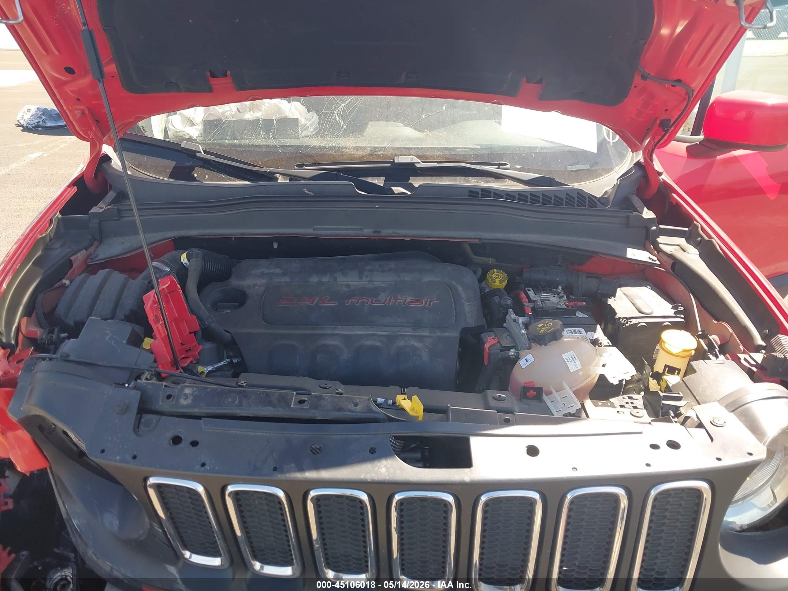 2018 Jeep Renegade Latitude Fwd Red vin: ZACCJABB3JPH46811
