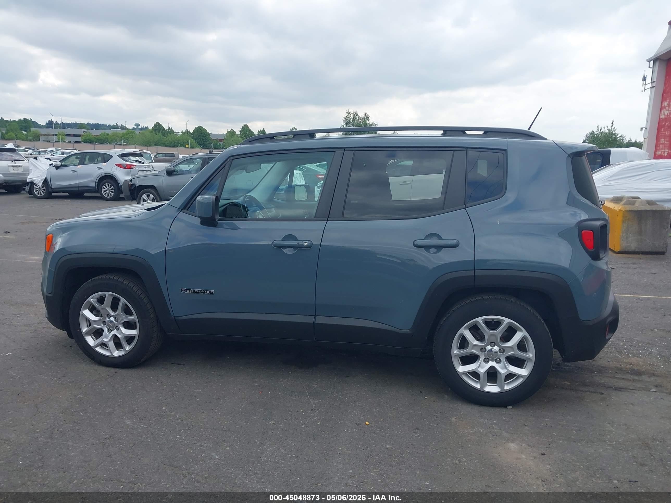 2017 Jeep Renegade Latitude Fwd Gray vin: ZACCJABB5HPG23313