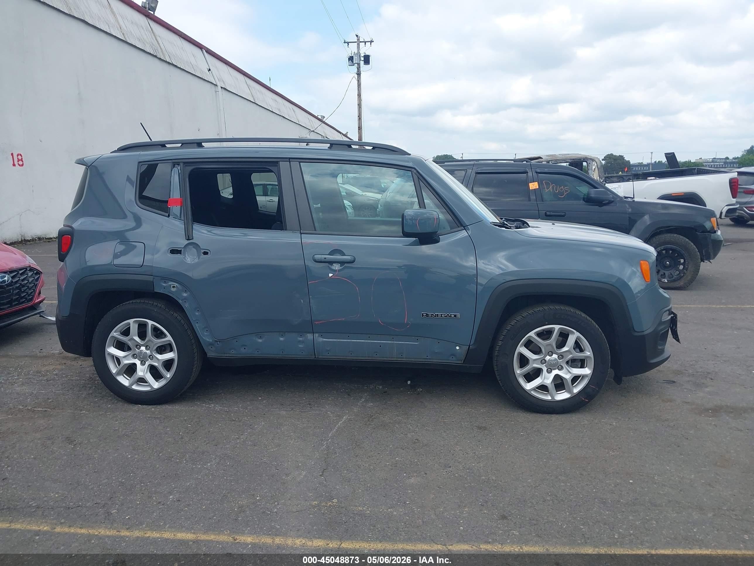 2017 Jeep Renegade Latitude Fwd Gray vin: ZACCJABB5HPG23313