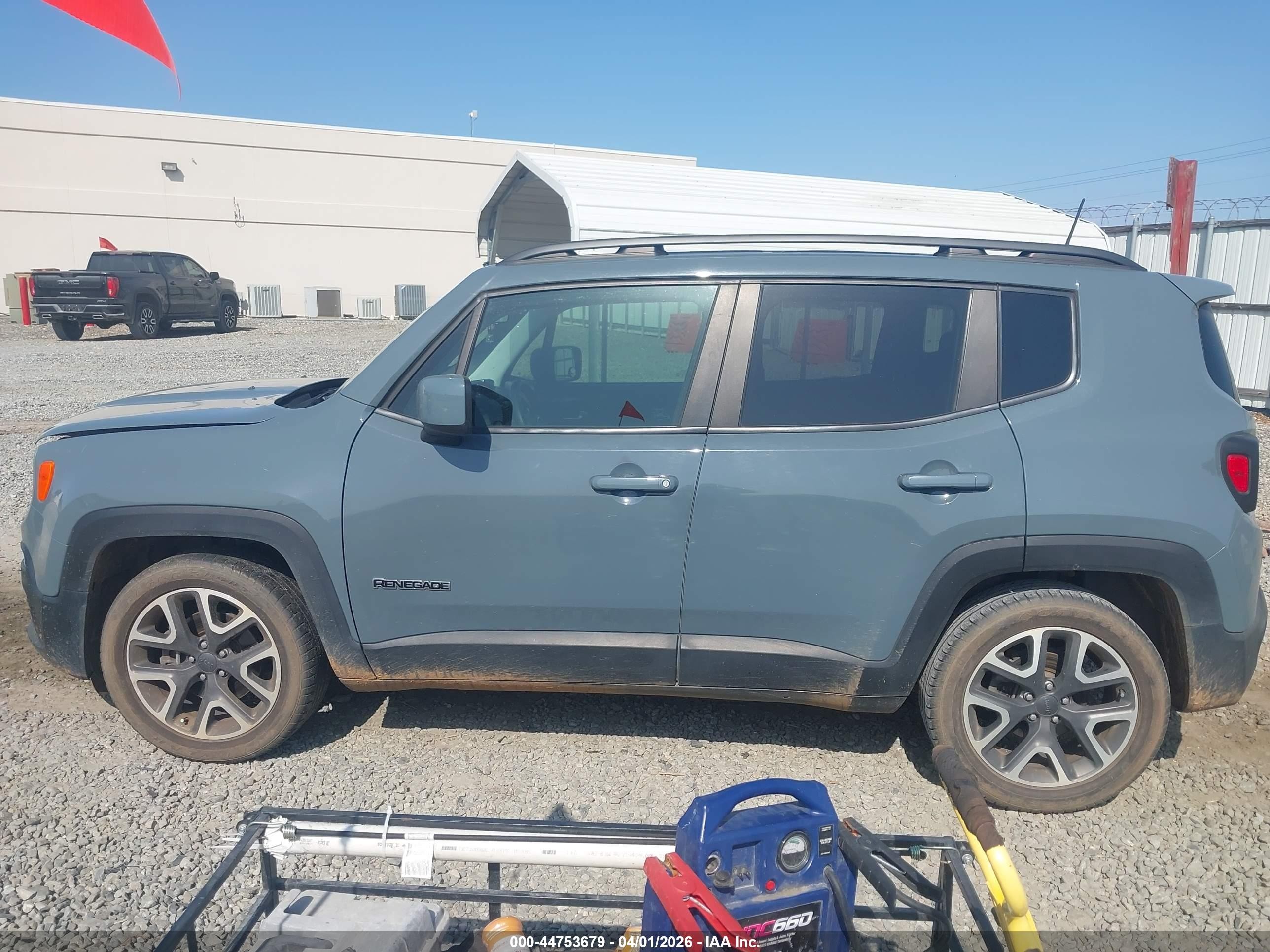 2018 Jeep Renegade Latitude Fwd Light Blue vin: ZACCJABB5JPH82032