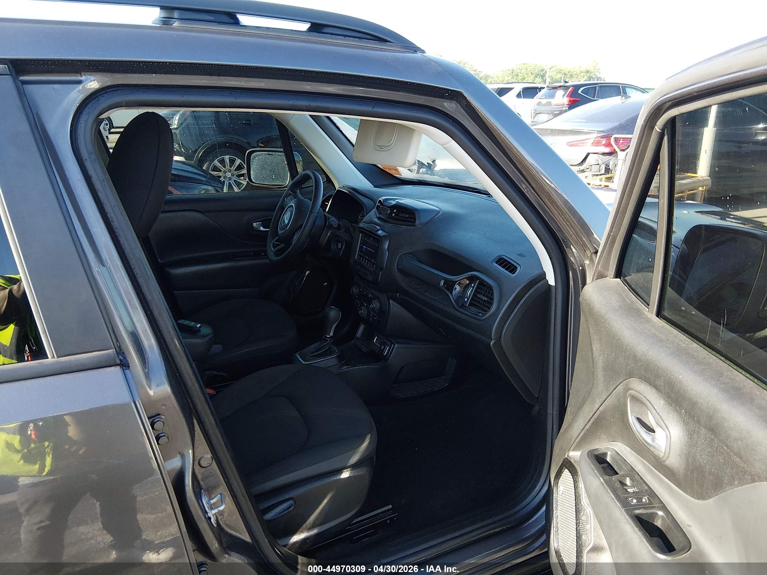 2018 Jeep Renegade Altitude Fwd Gray vin: ZACCJABB5JPH82158