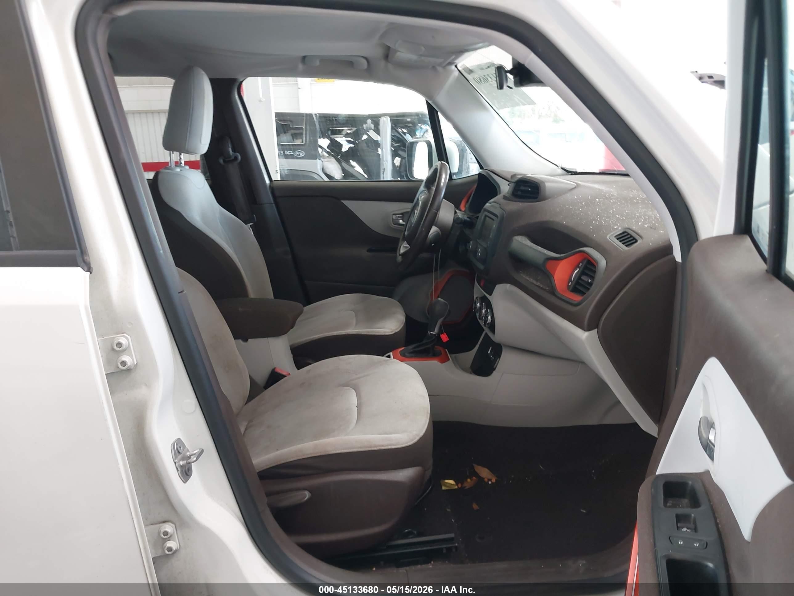 2017 Jeep Renegade Latitude Fwd Белый vin: ZACCJABB6HPE87385
