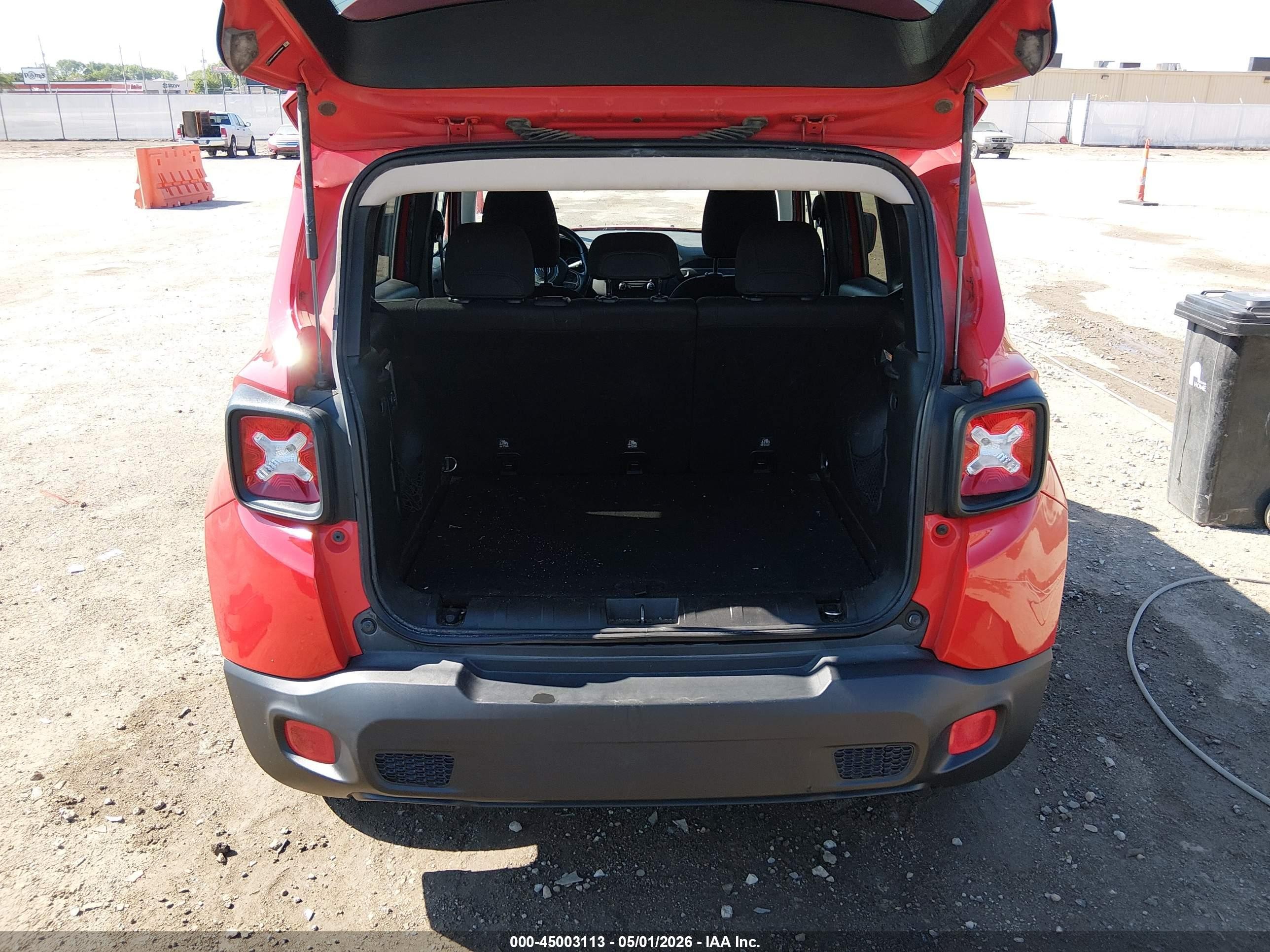 2017 Jeep Renegade Latitude Fwd Red vin: ZACCJABB6HPE95664
